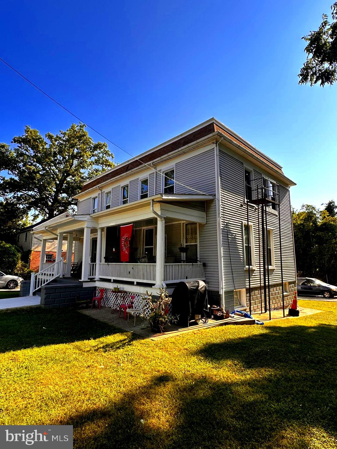 COLLEGE PARK - Commercial Sale