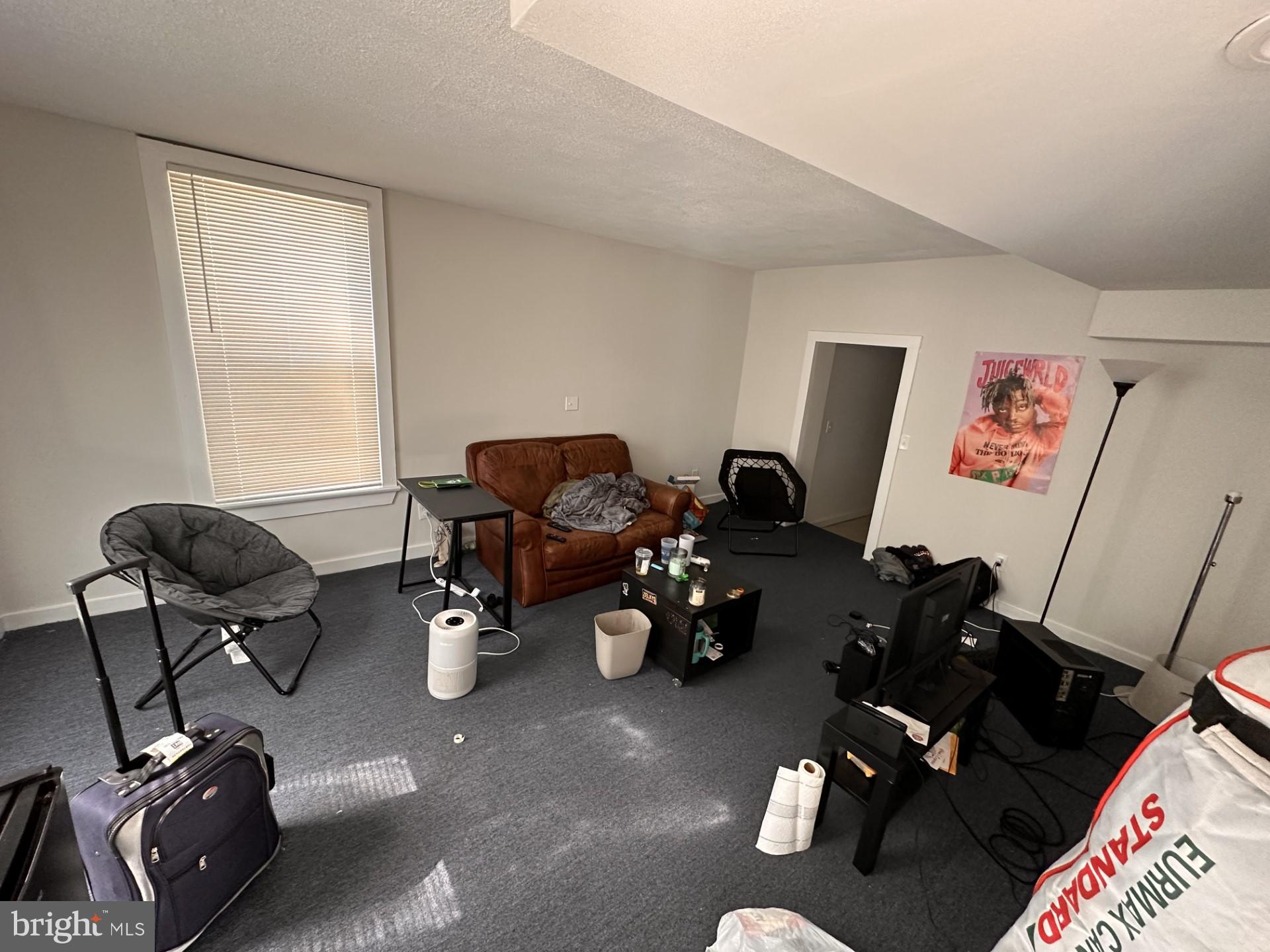 COLLEGE PARK - Commercial Sale