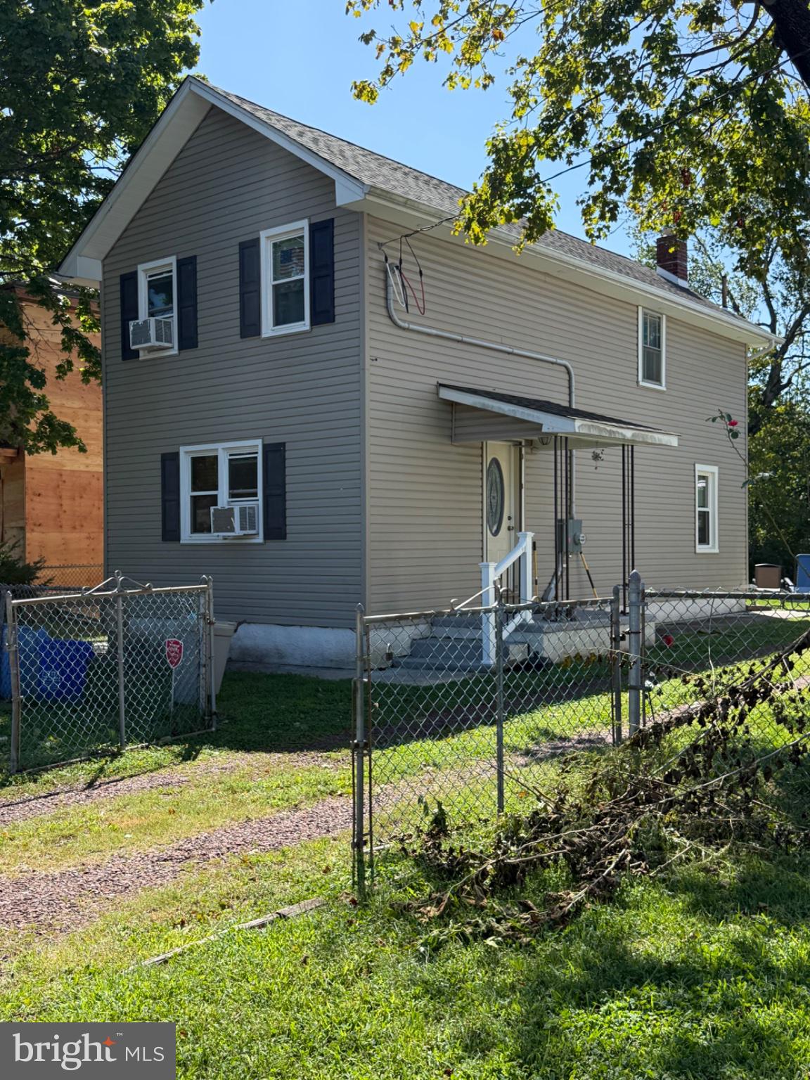 106 NIXON STREET - Photo 4