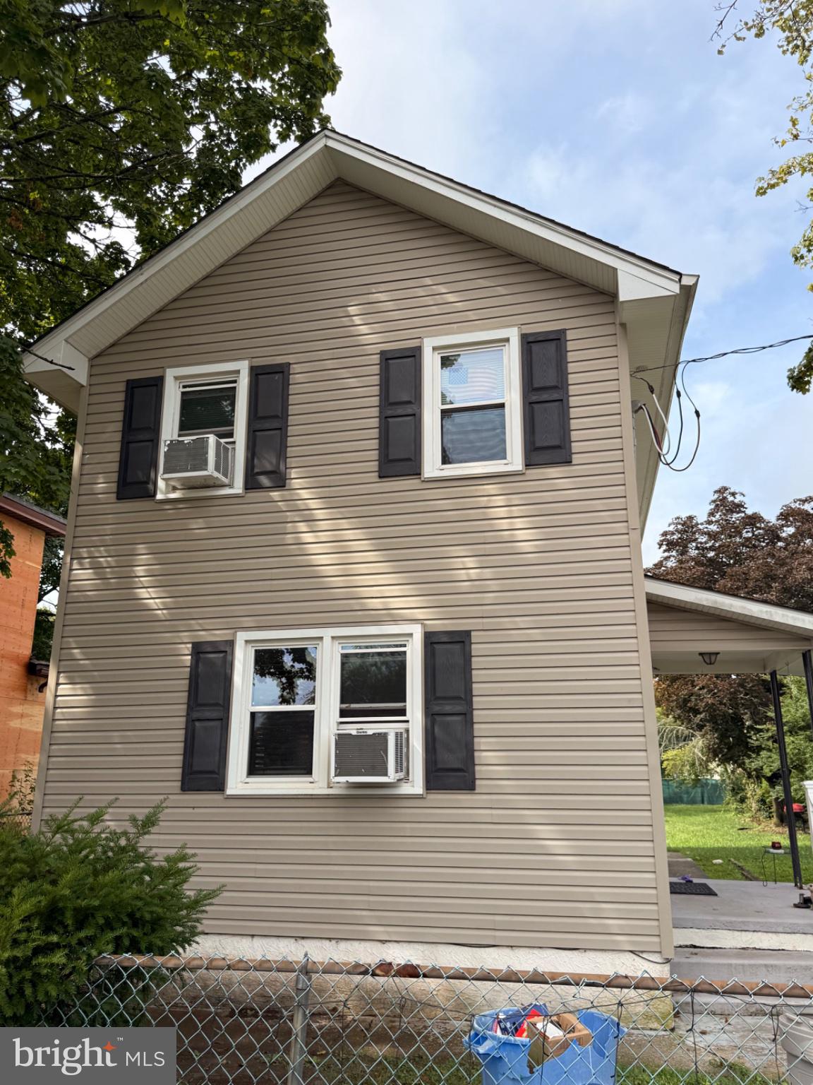 106 NIXON STREET