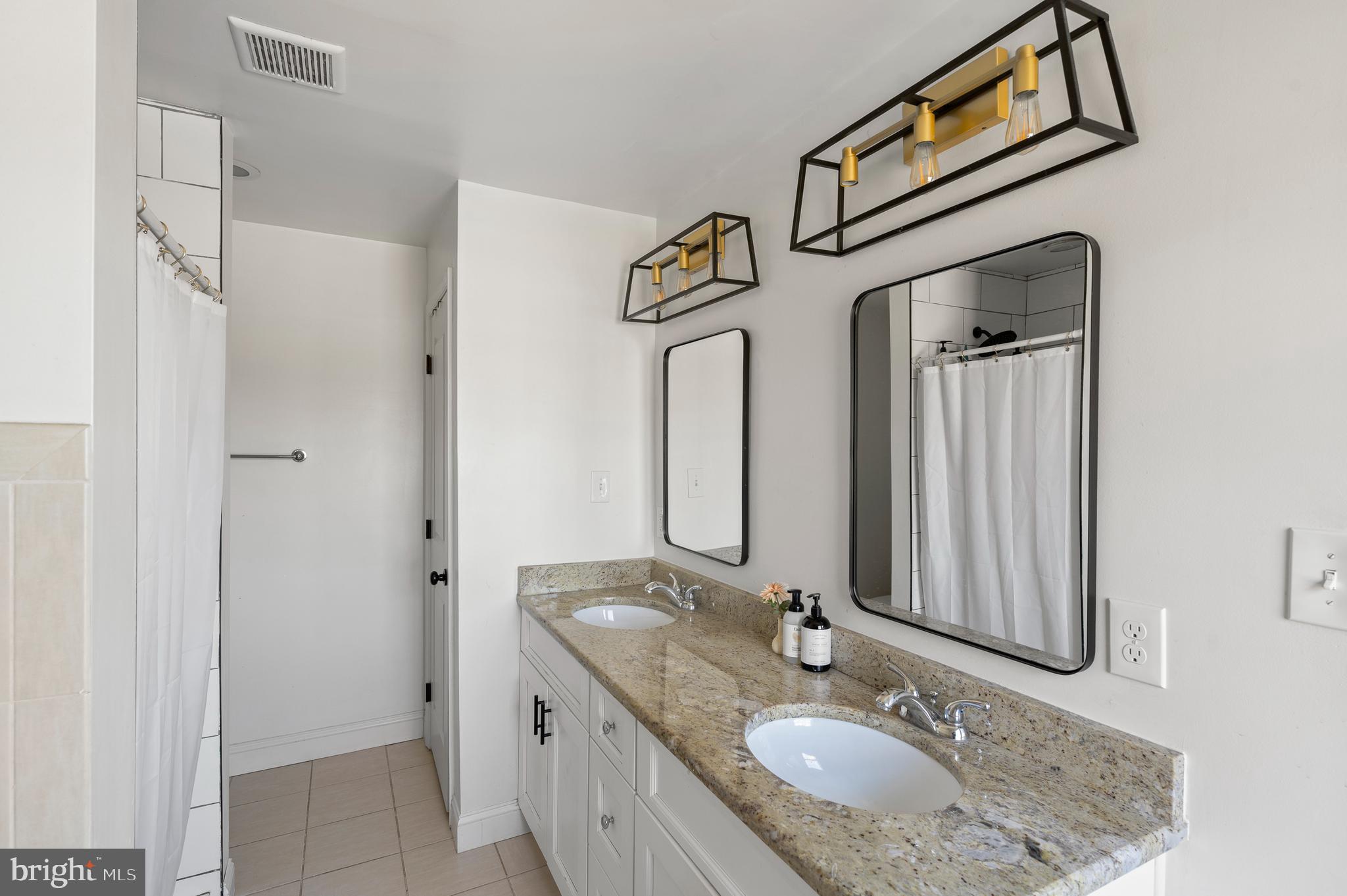 HAVERTOWN - Residential