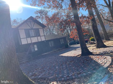 83 OAKLAND DRIVE PITTSGROVE NJ 08318