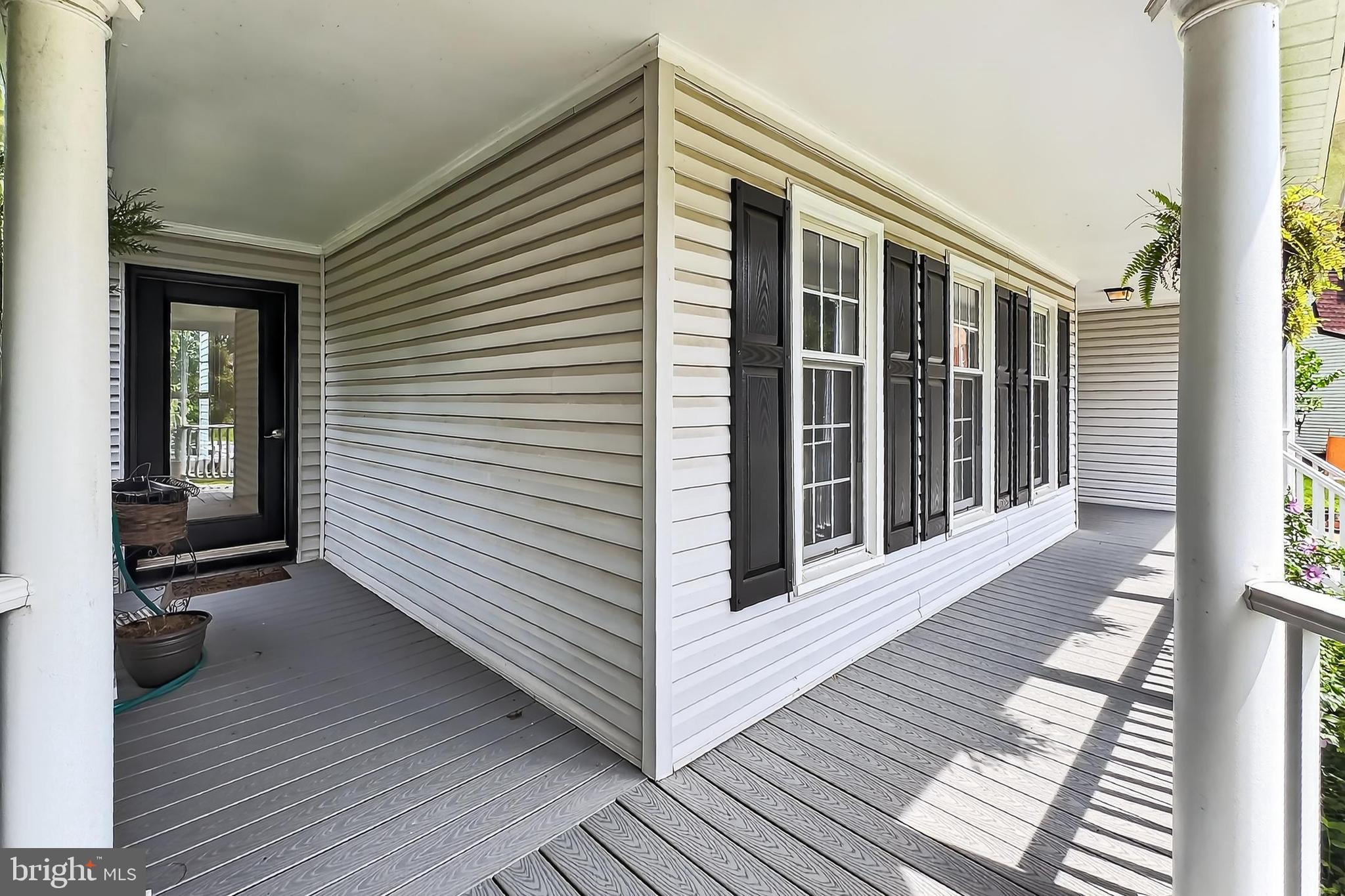 3 FORESTER COURT