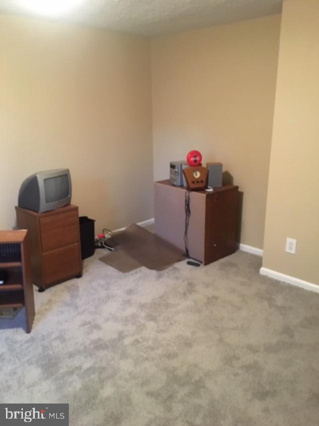 GREENBRIAR WOODS - Residential