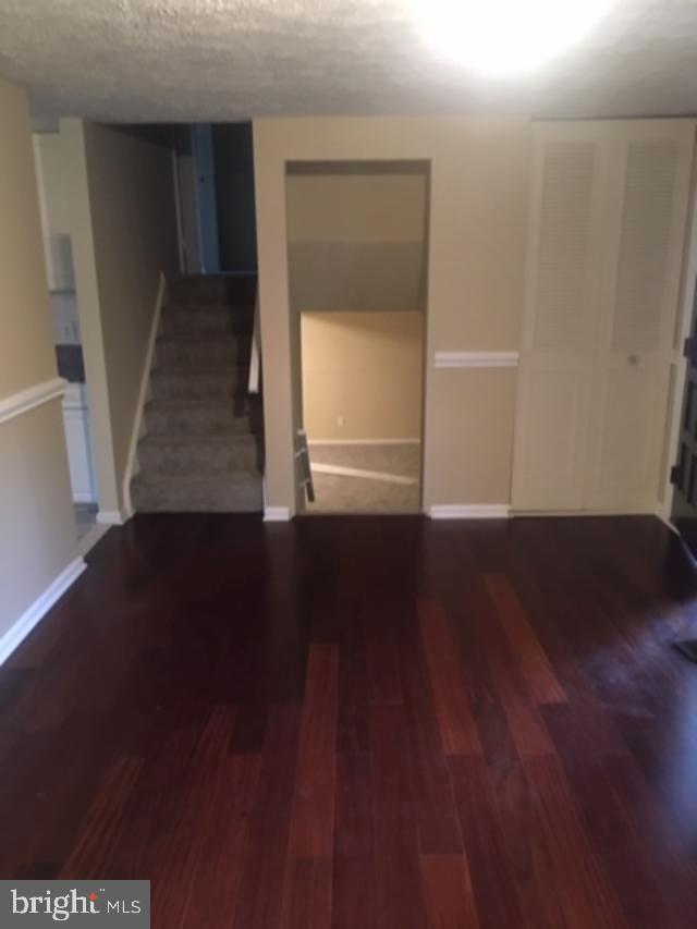 GREENBRIAR WOODS - Residential