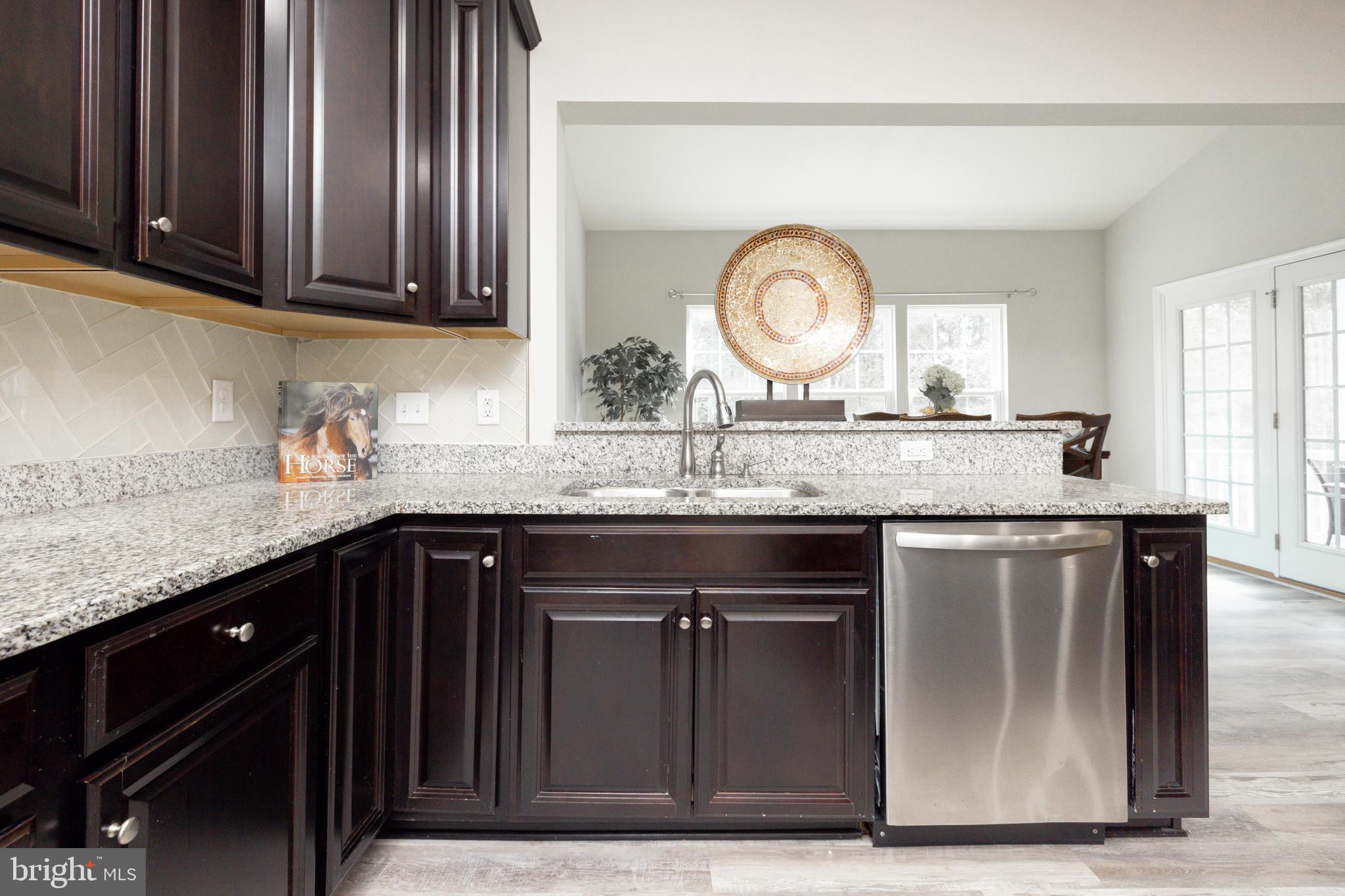 BAYHILL POINTE - Residential