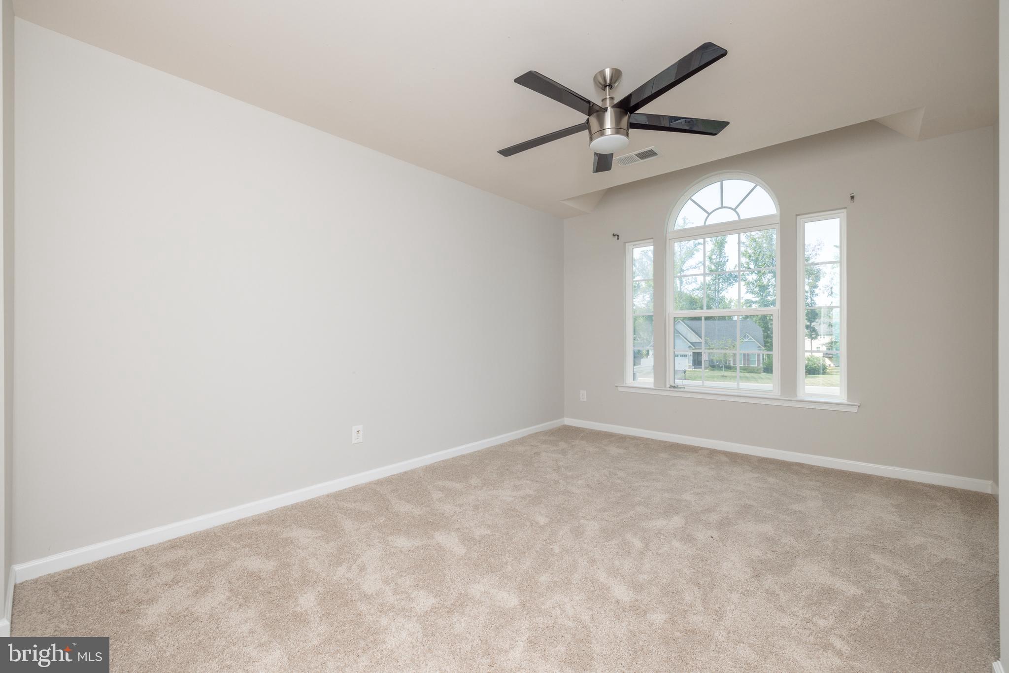 BAYHILL POINTE - Residential