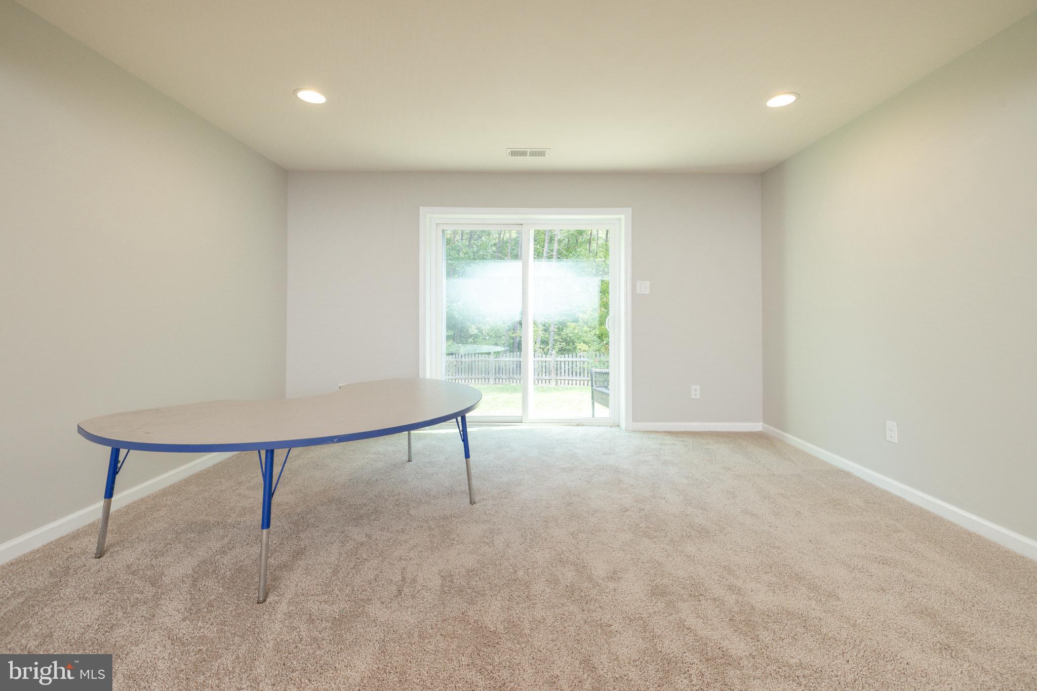 BAYHILL POINTE - Residential