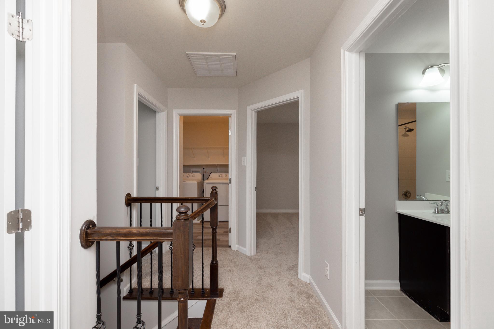 BAYHILL POINTE - Residential