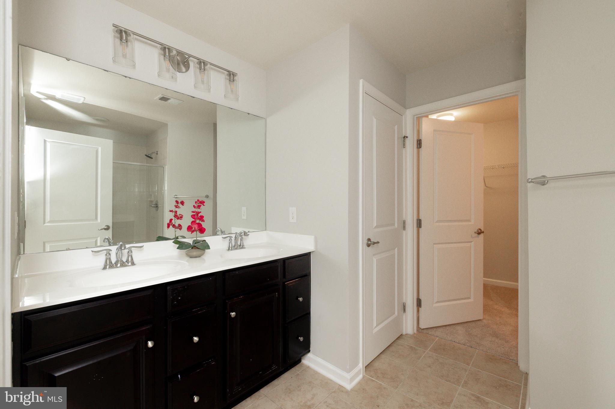 BAYHILL POINTE - Residential