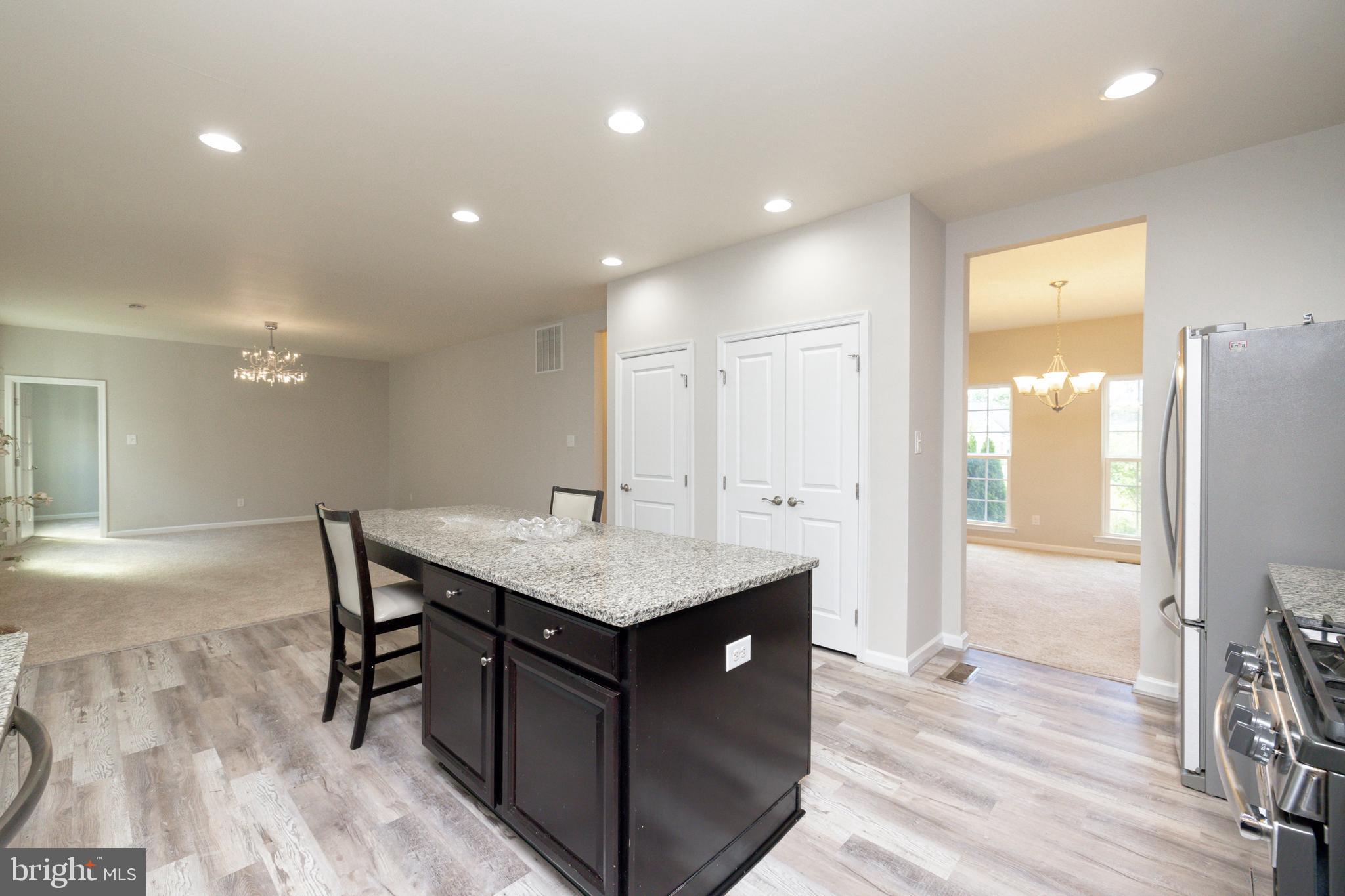 BAYHILL POINTE - Residential