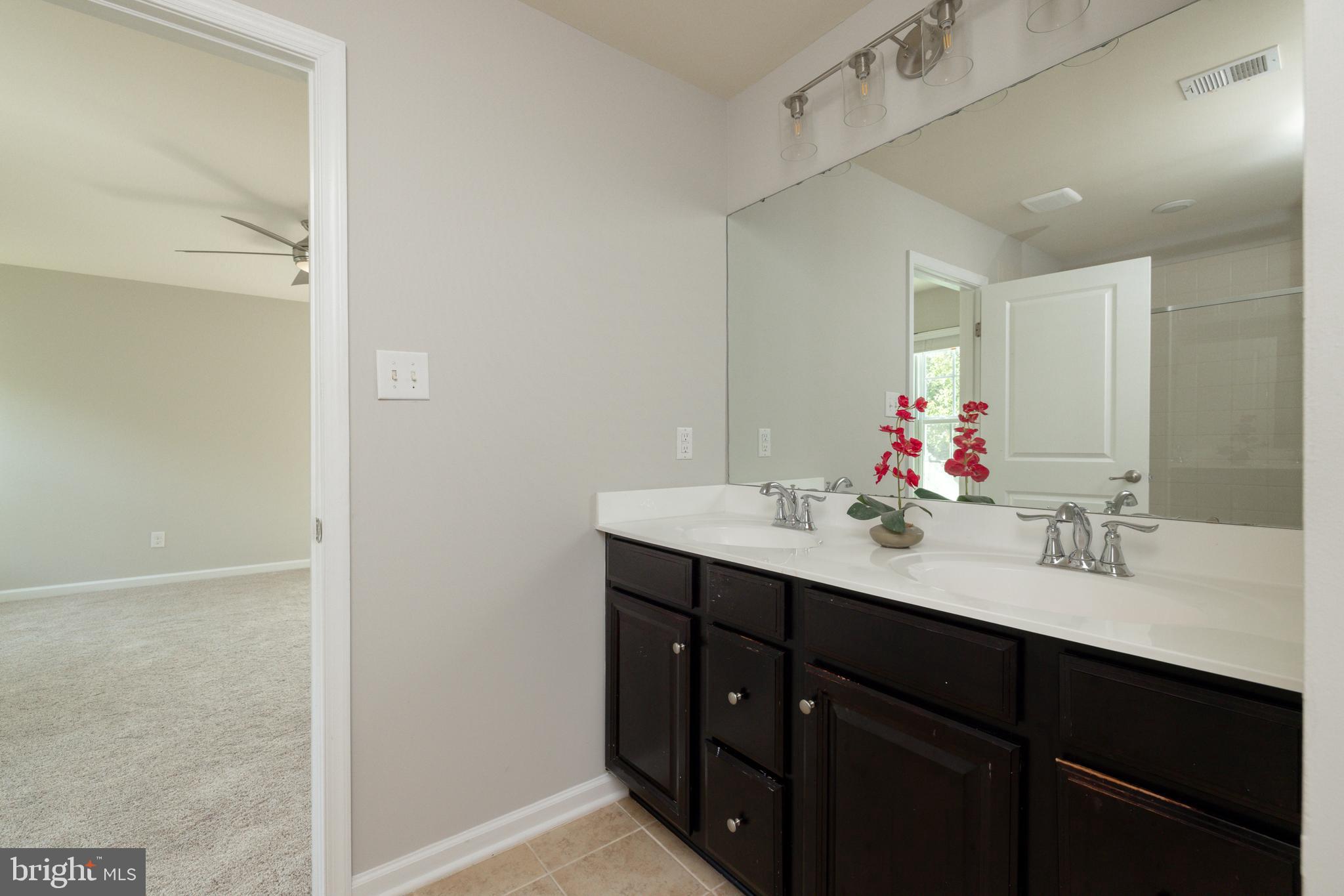 BAYHILL POINTE - Residential