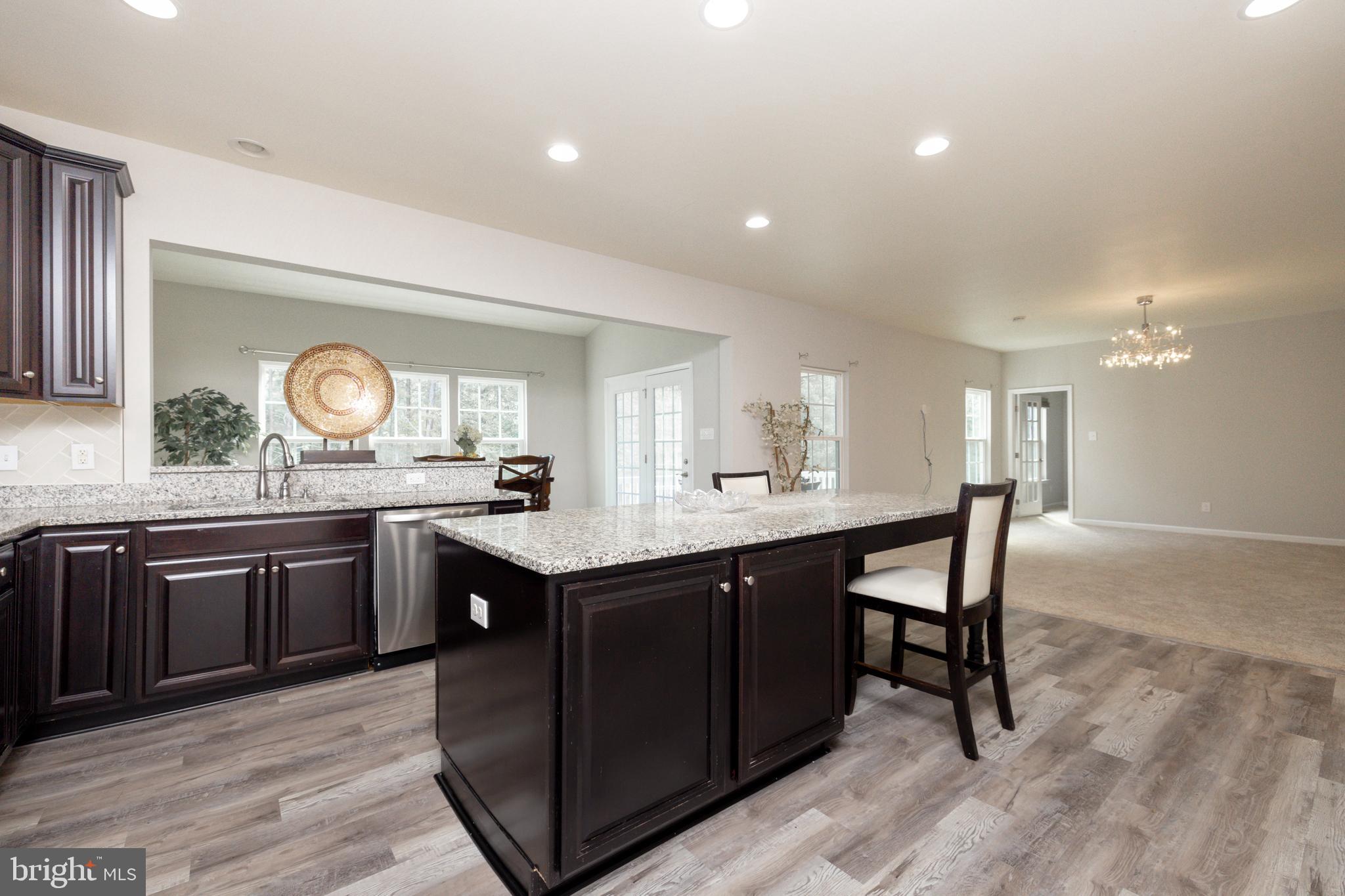 BAYHILL POINTE - Residential