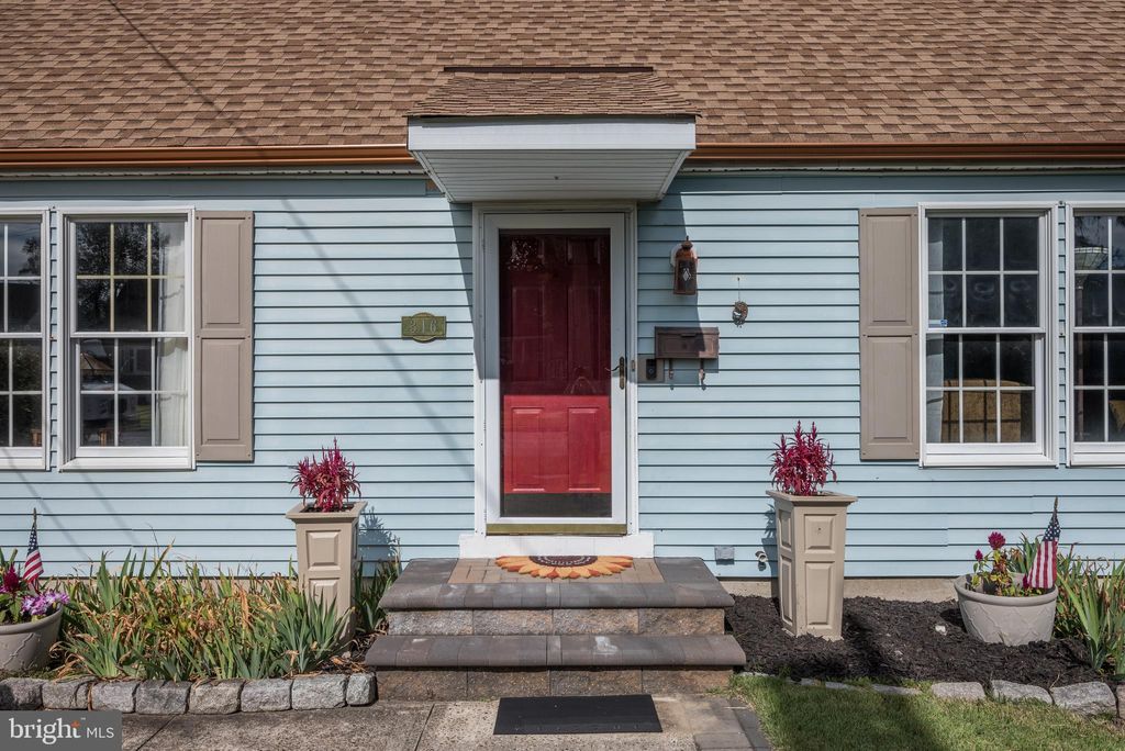 Photo of 316 E Stafford Avenue, LAUREL SPRINGS, NJ 08021 (MLS # NJCD2098676)