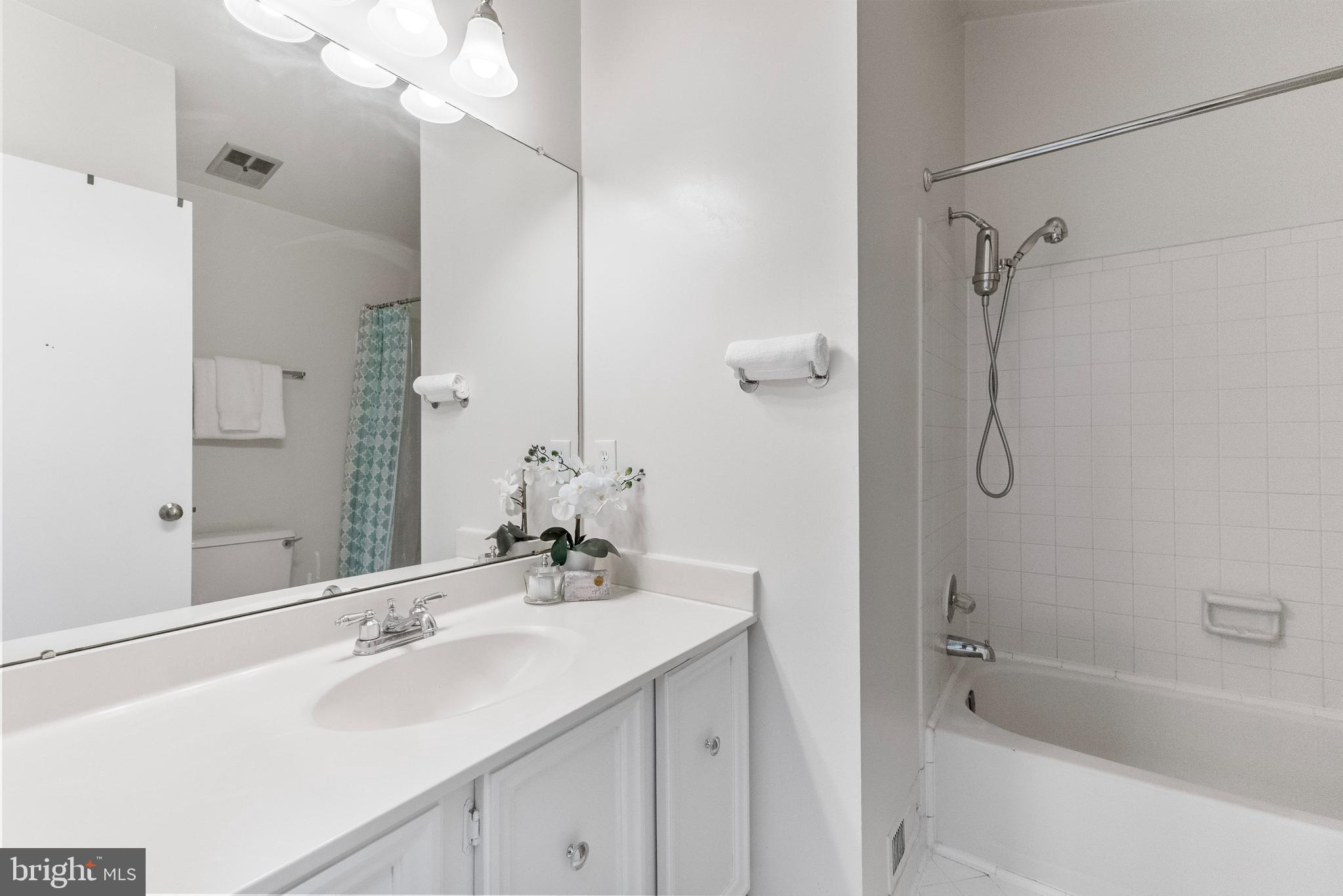 TIMBERLAWN - Residential