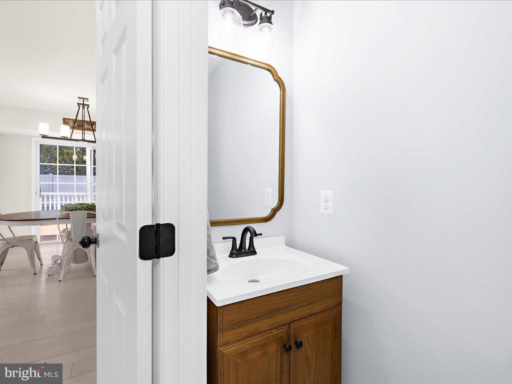 MARINERS COVE - Residential