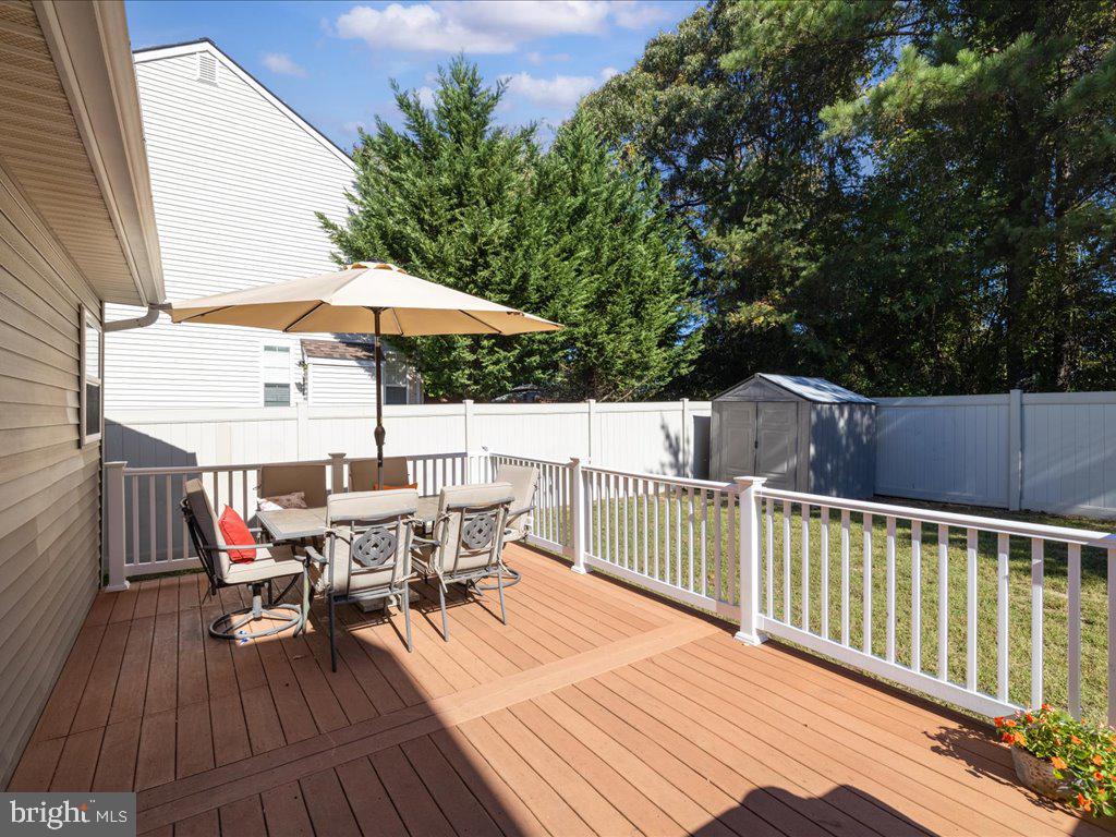 MARINERS COVE - Residential