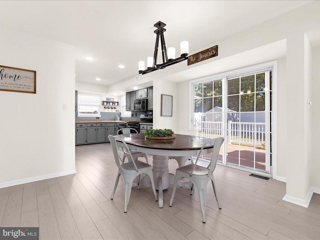 MARINERS COVE - Residential