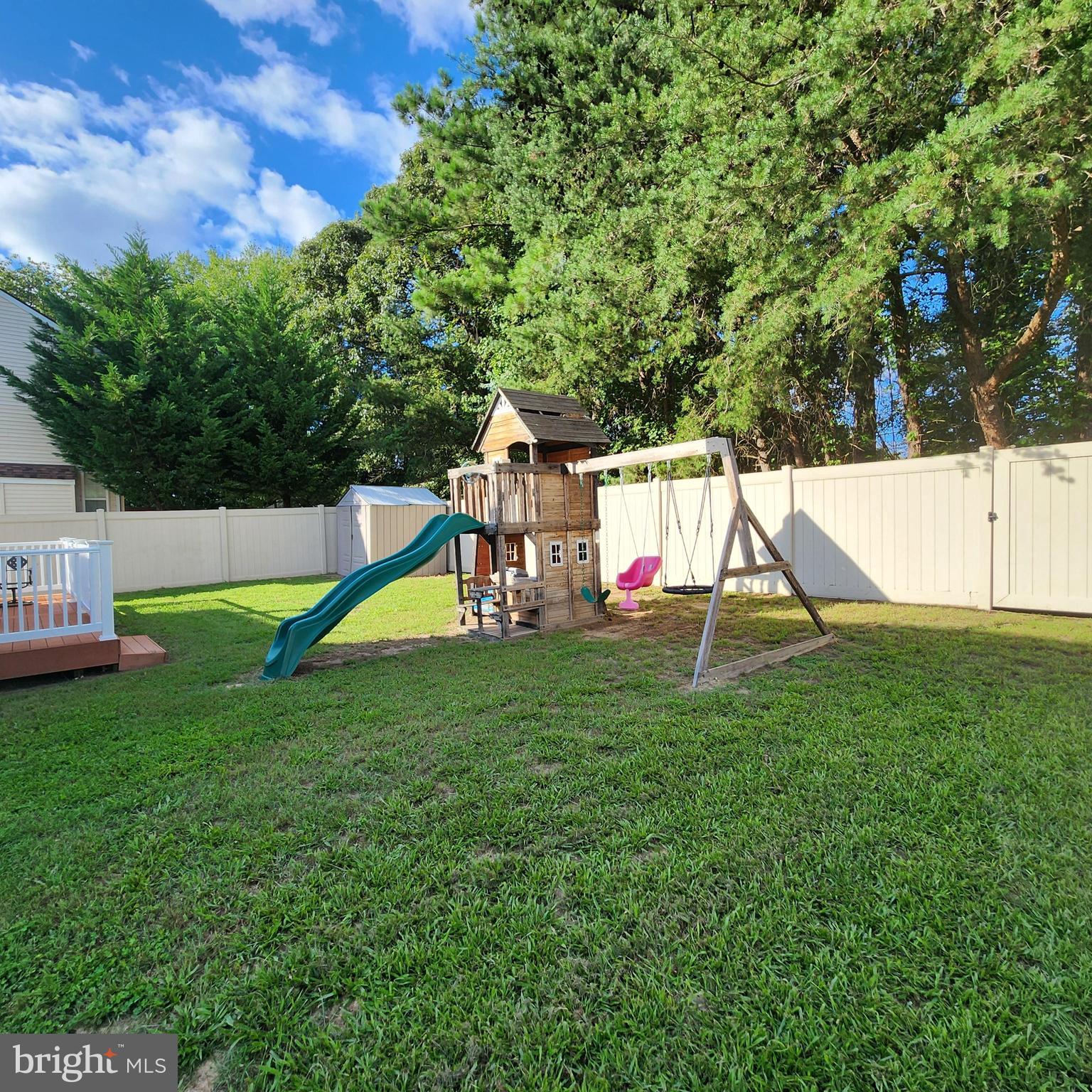 MARINERS COVE - Residential