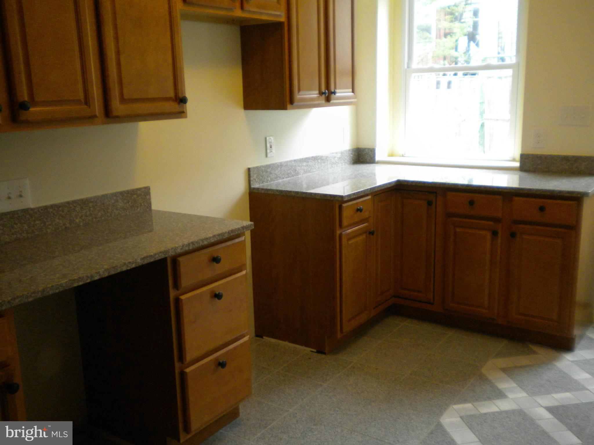 HAMPDEN HISTORIC DISTRICT - Residential Lease