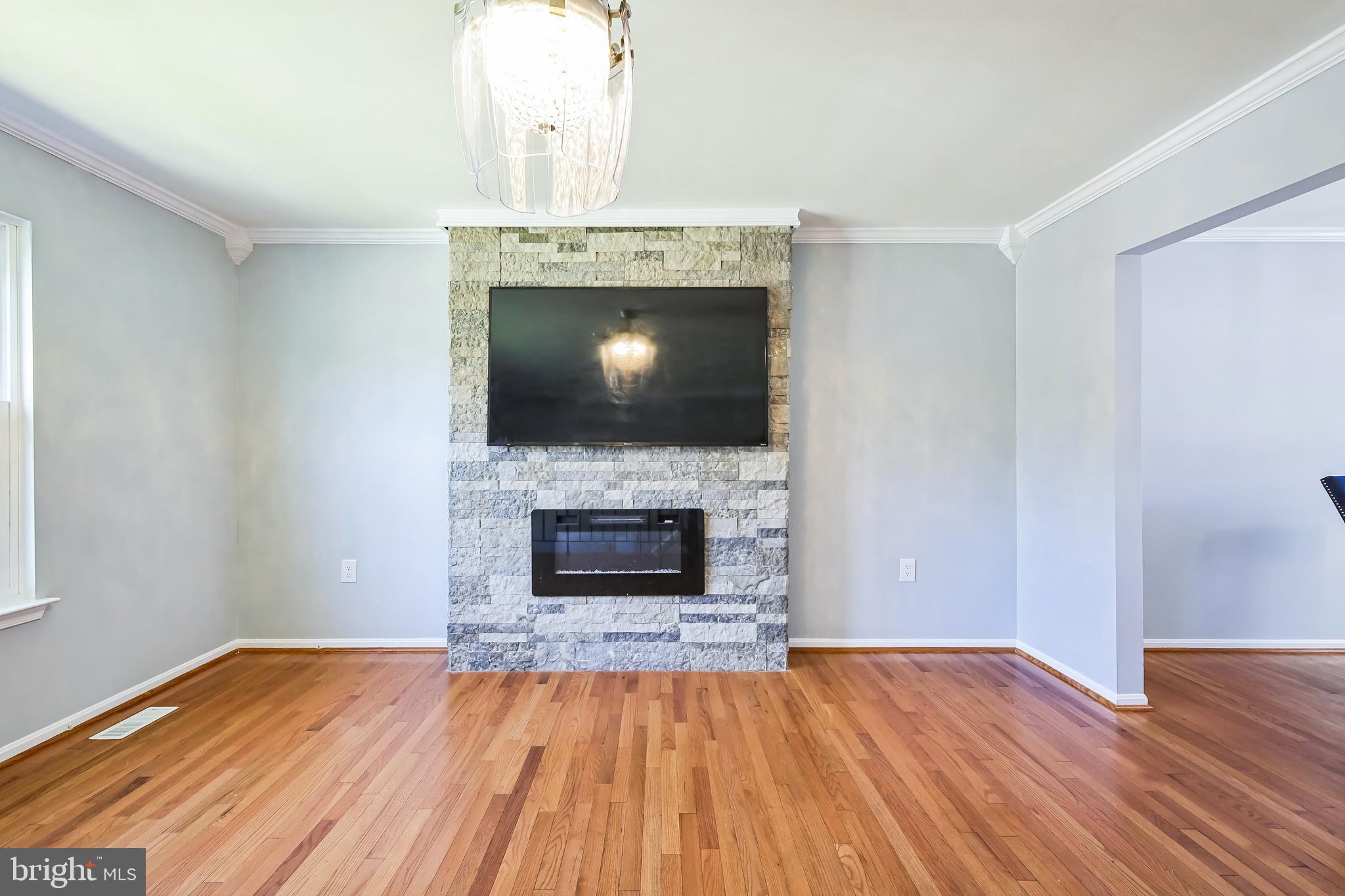 6229 WOLVERTON LANE