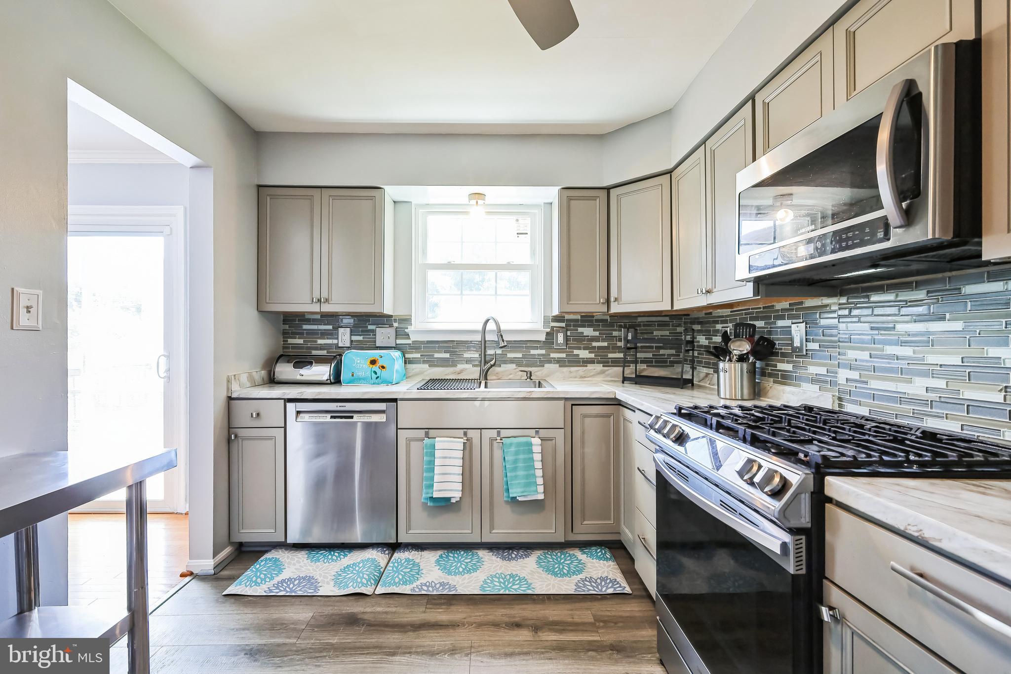 CLINTON - Residential