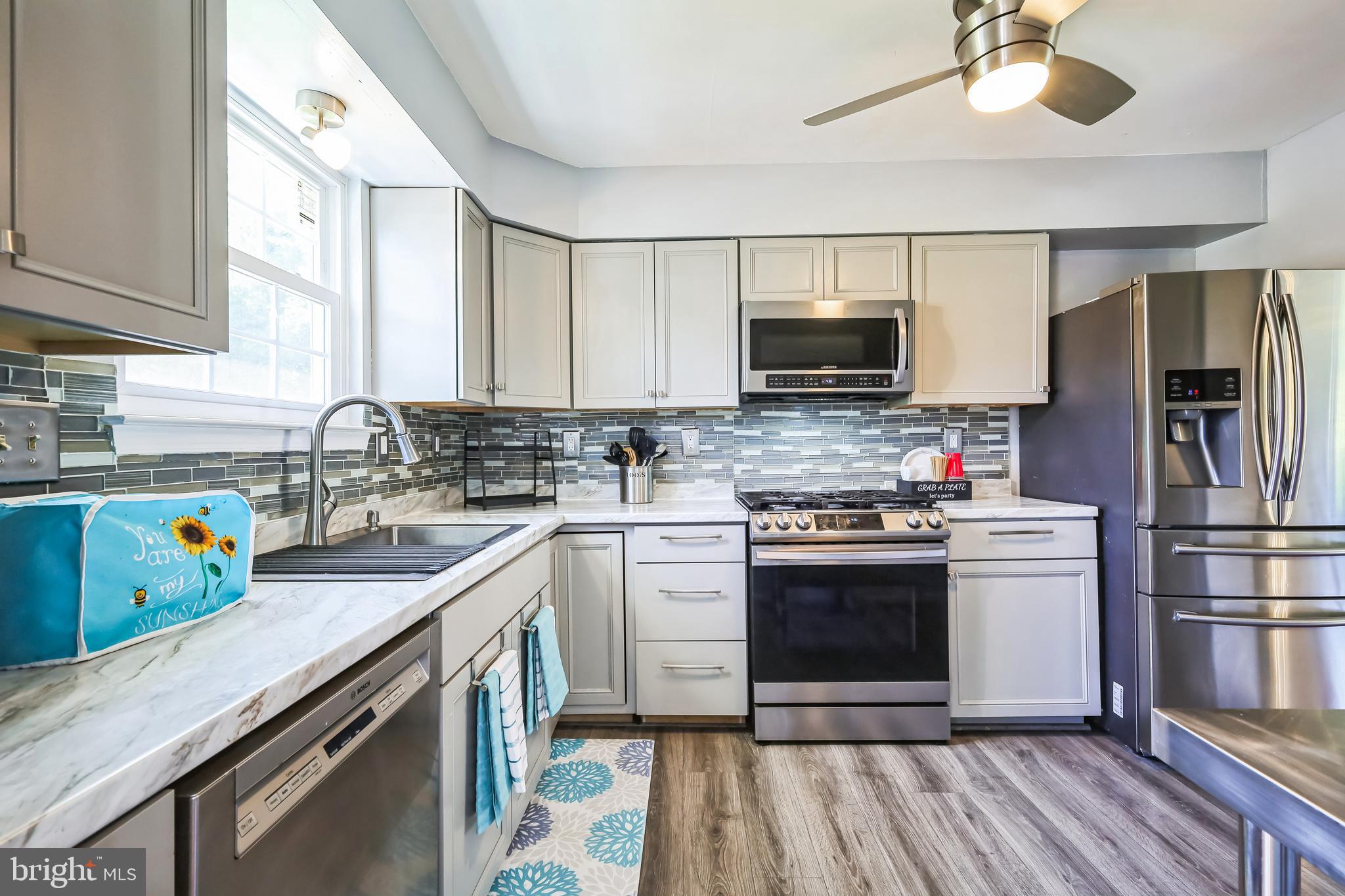 CLINTON - Residential