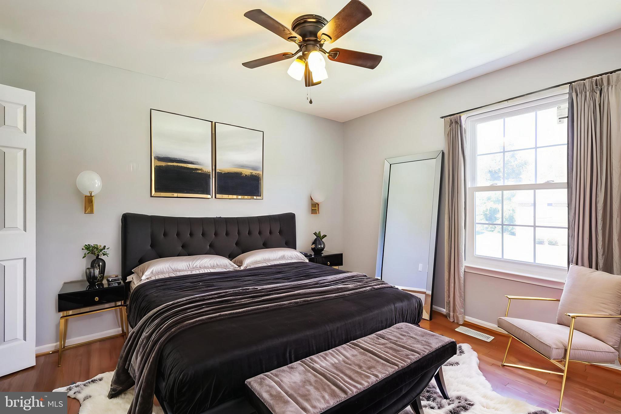 CLINTON - Residential