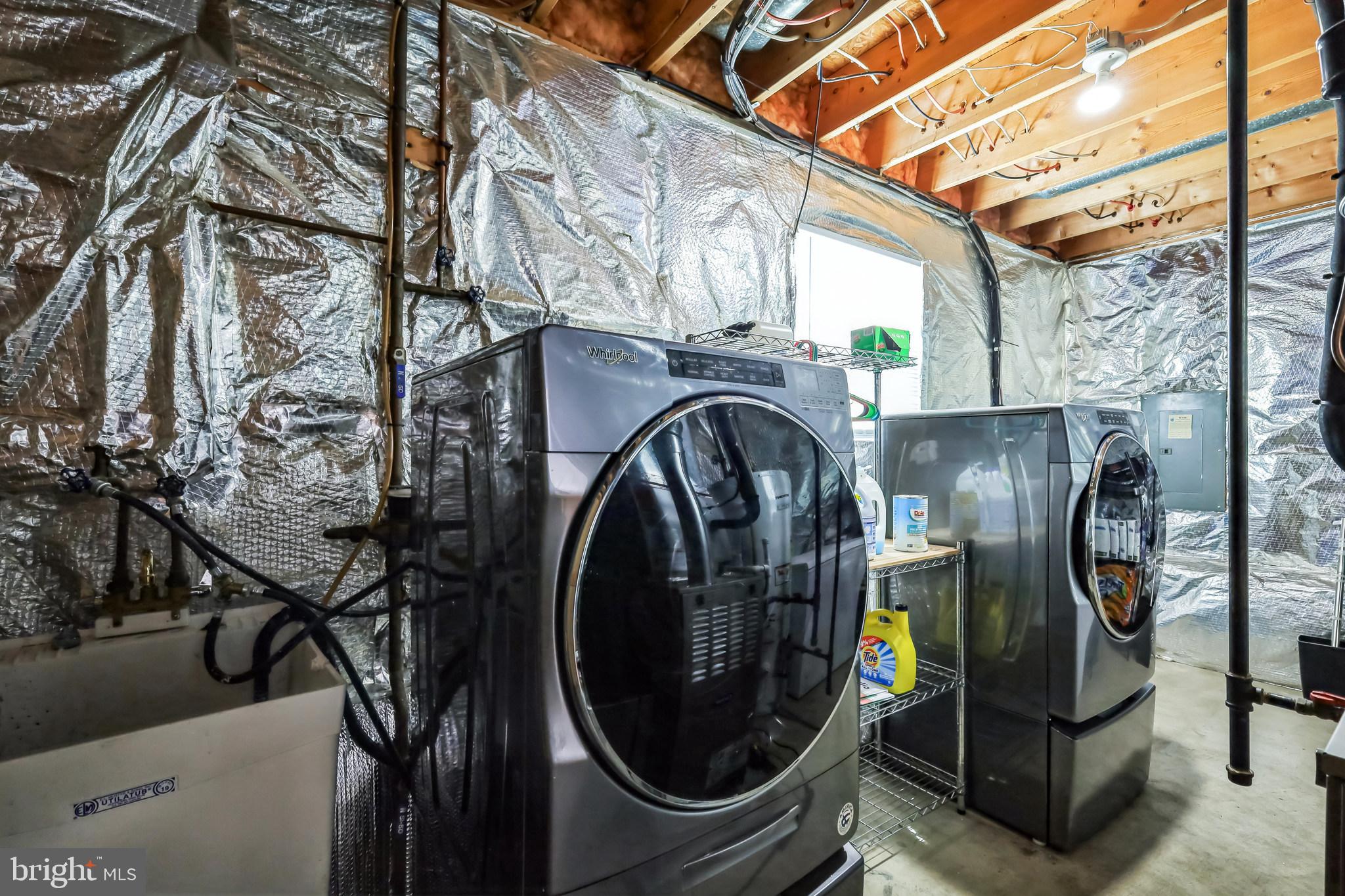 CLINTON - Residential