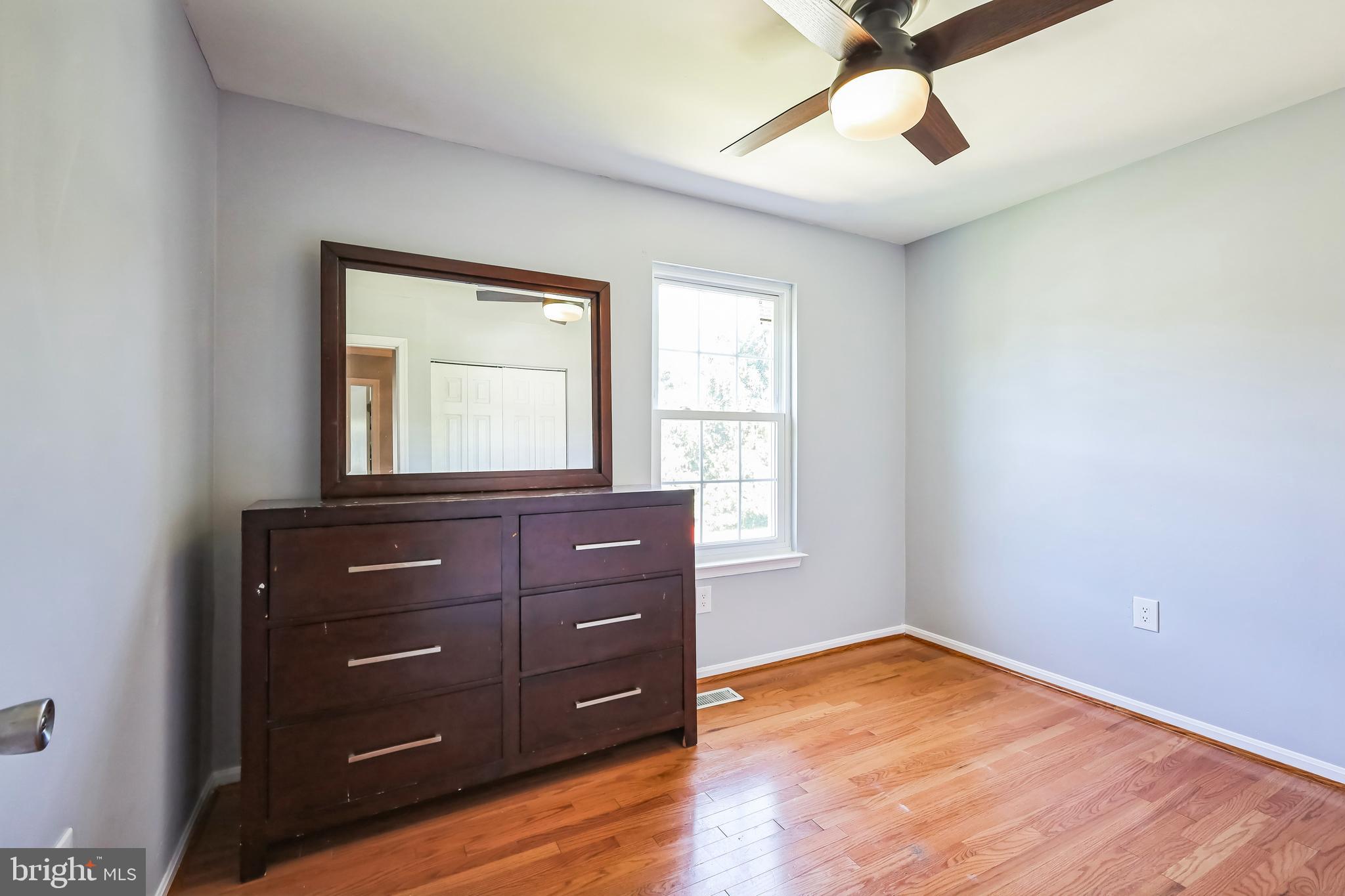 CLINTON - Residential