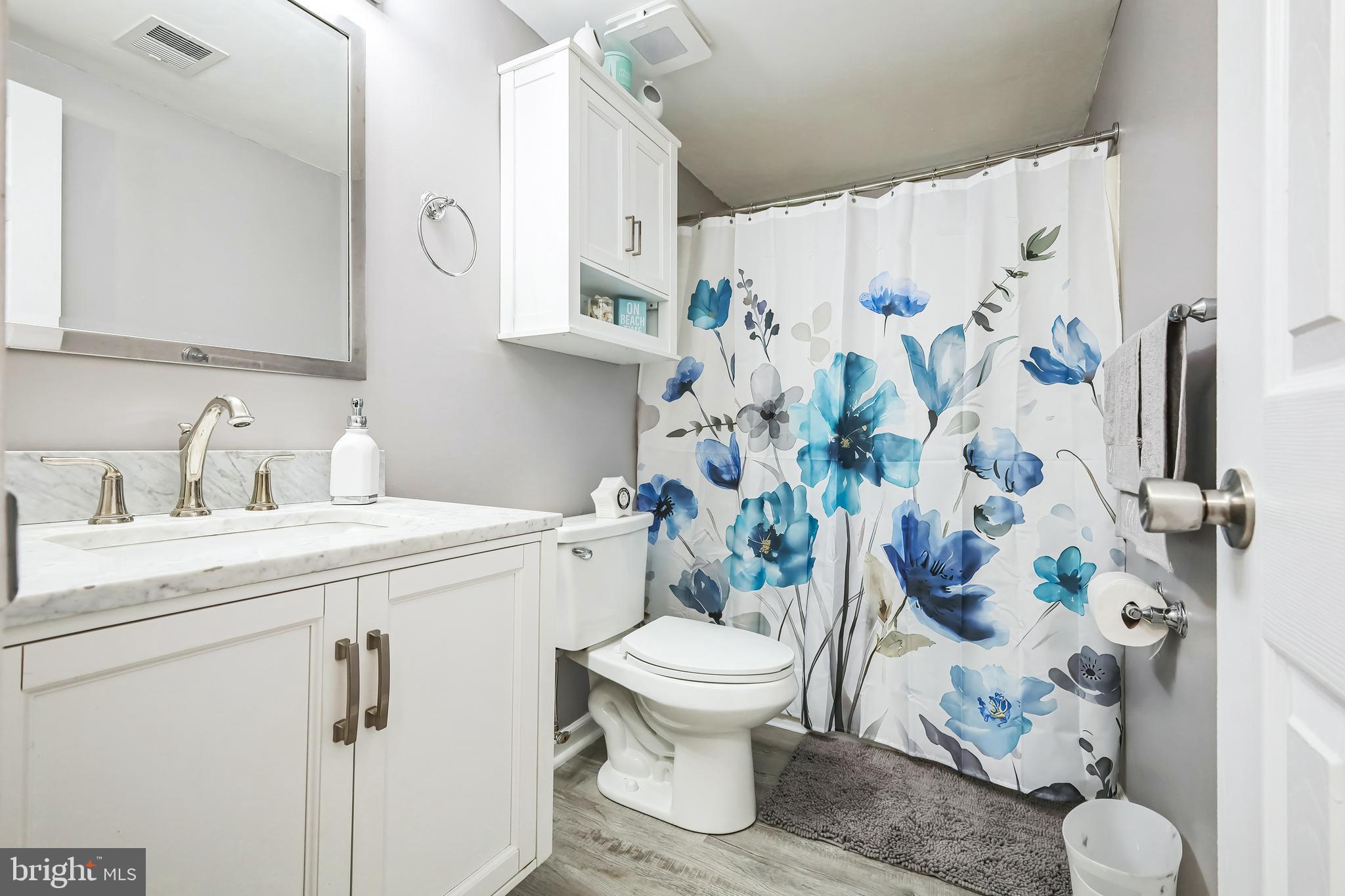 CLINTON - Residential