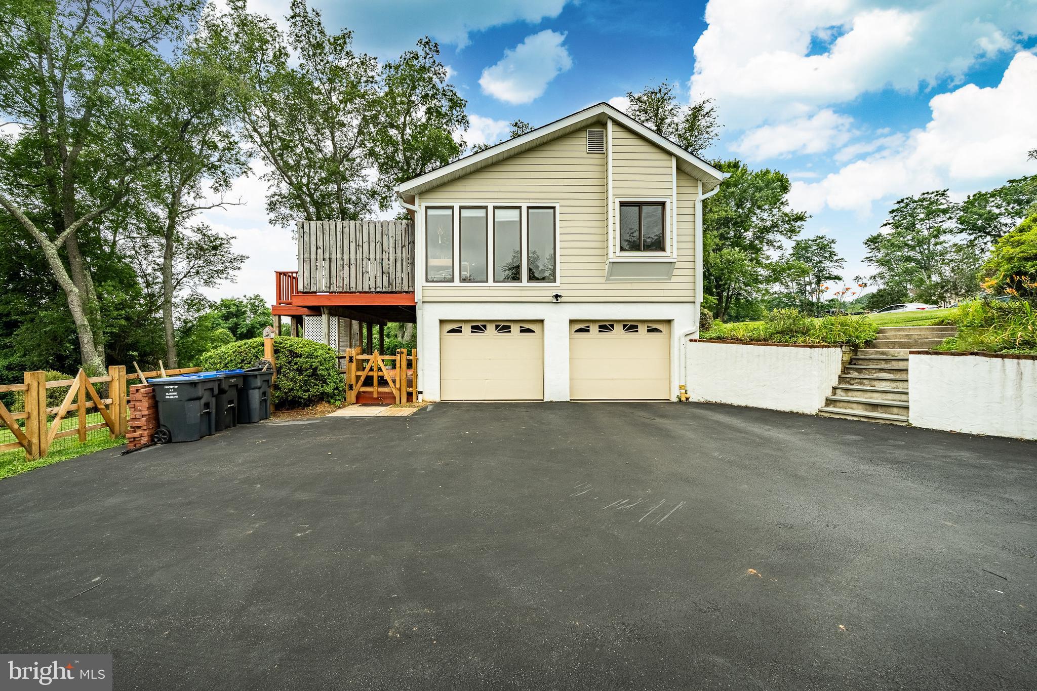 1009 N RIDGE ROAD
