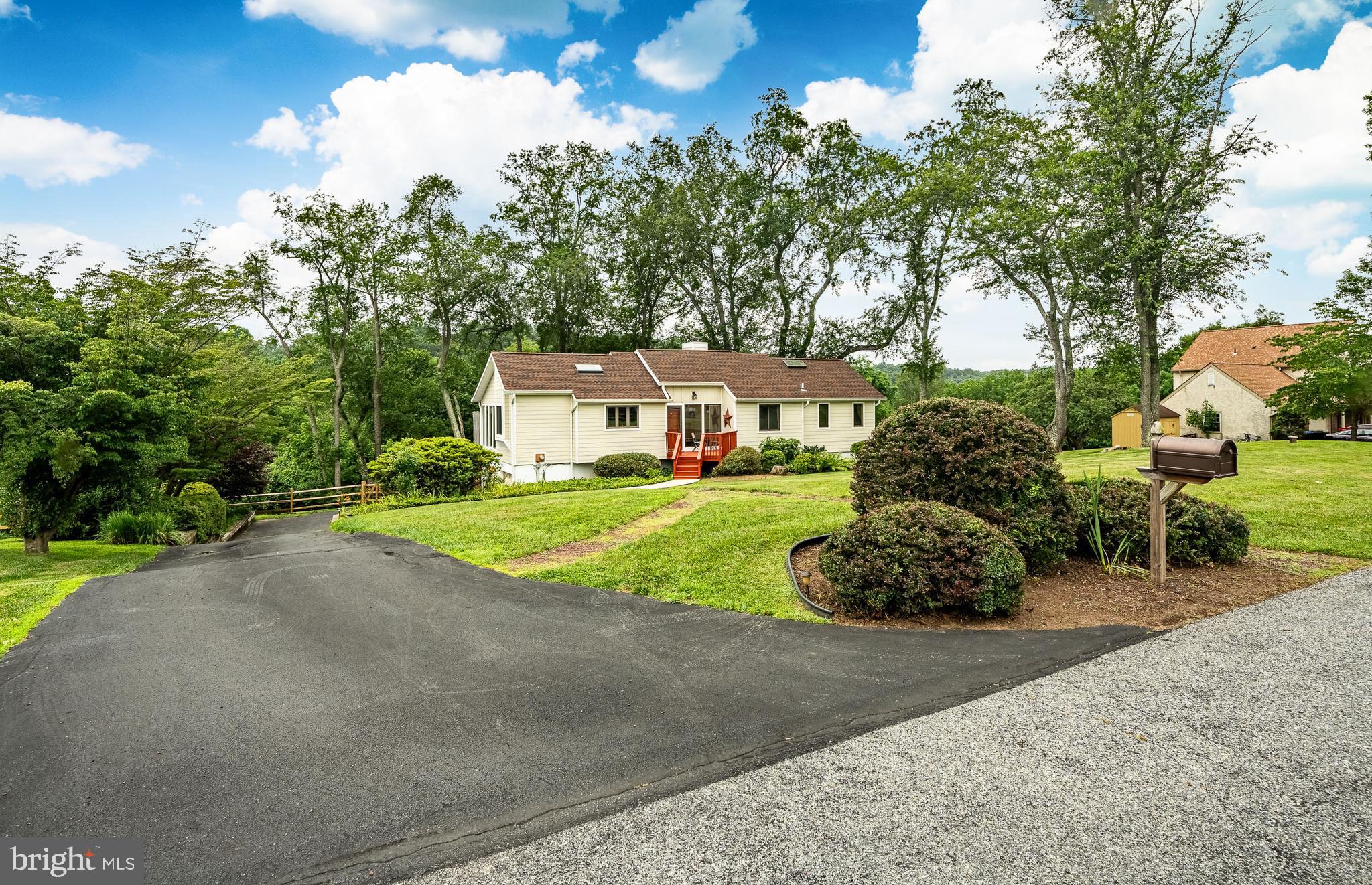1009 N RIDGE ROAD