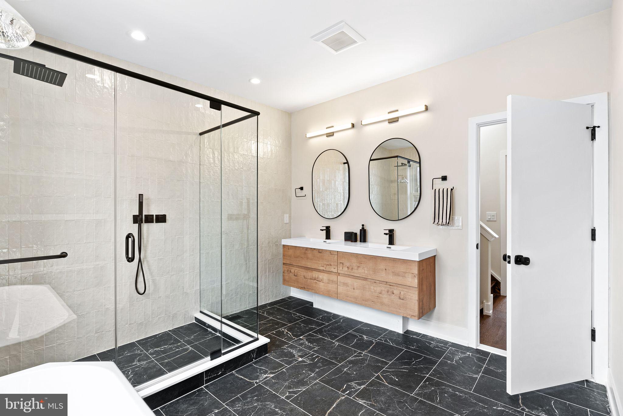 GRADUATE HOSPITAL - Residential