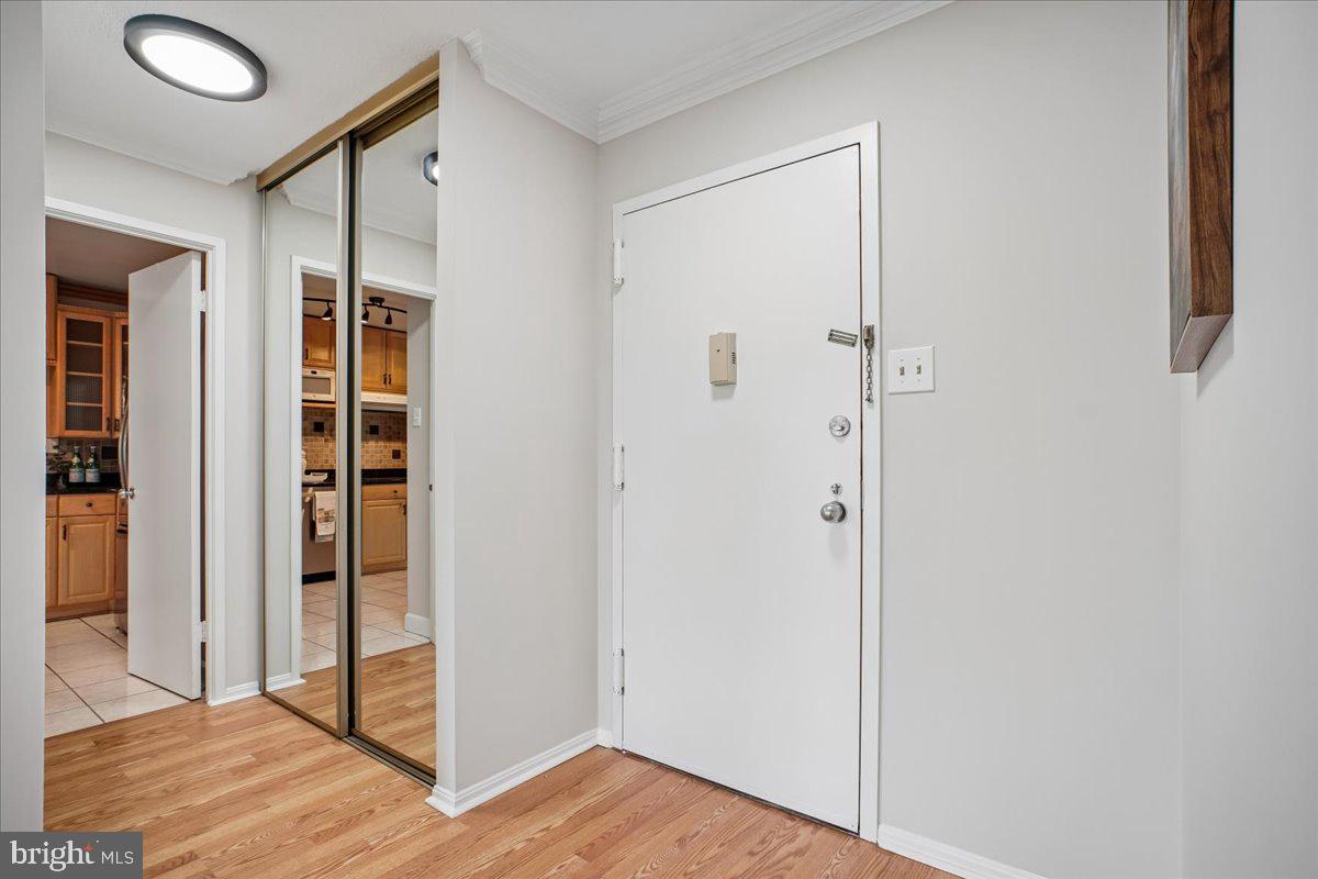 307 YOAKUM PARKWAY 407