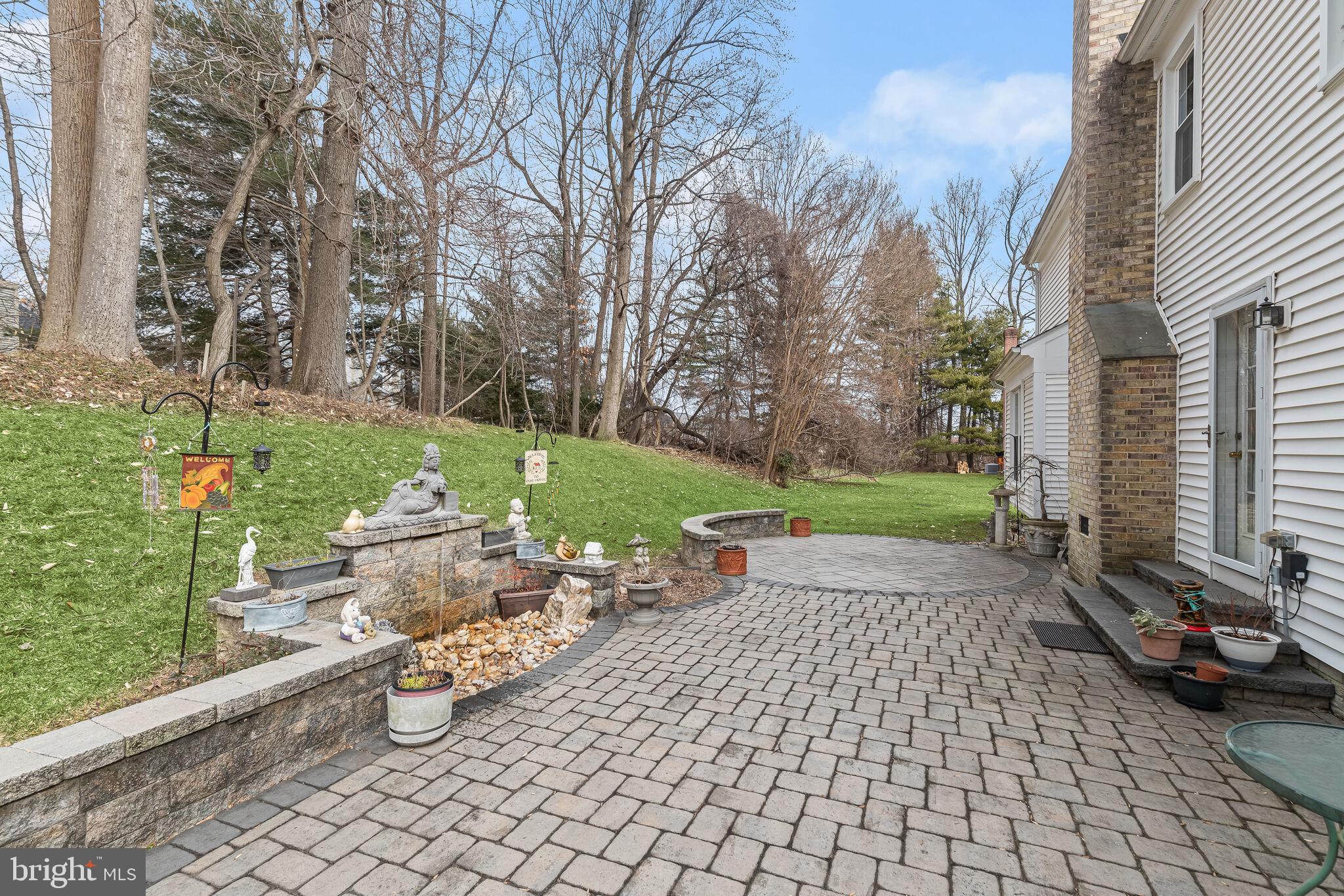 LONGMEAD - Residential