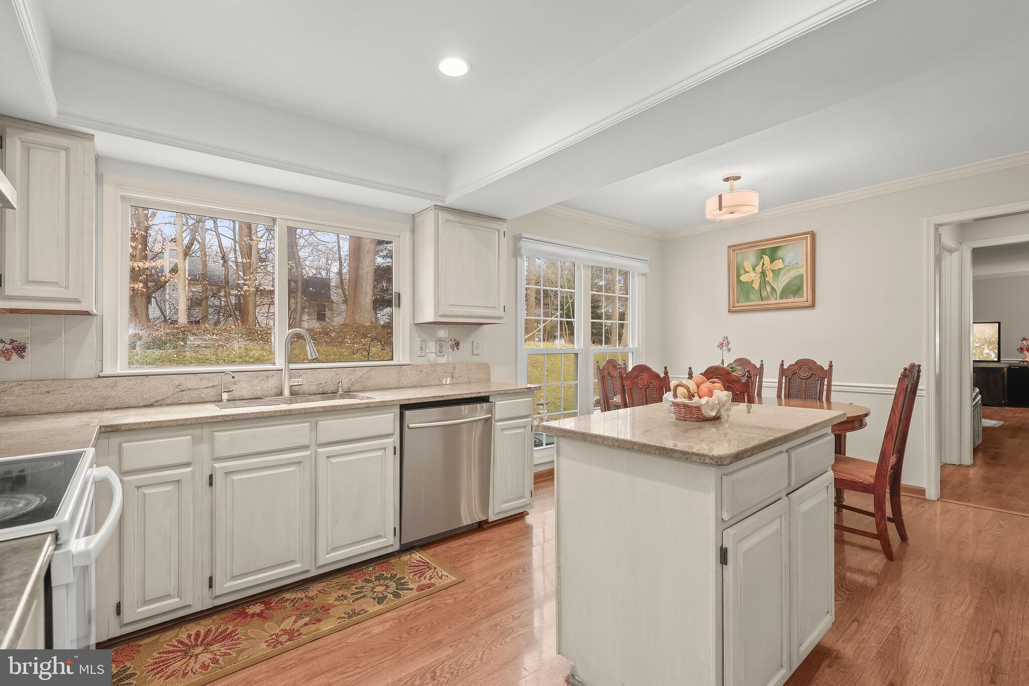 LONGMEAD - Residential