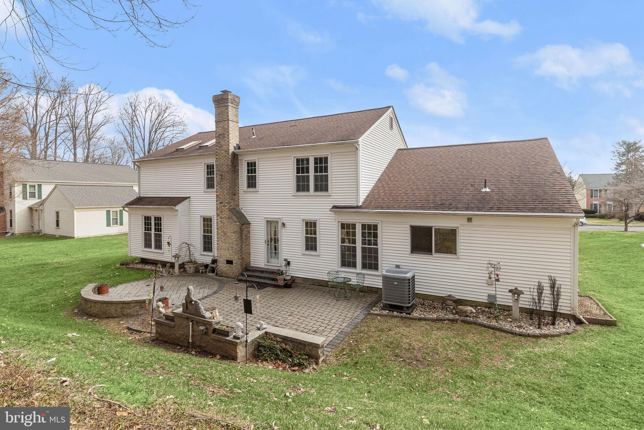 LONGMEAD - Residential