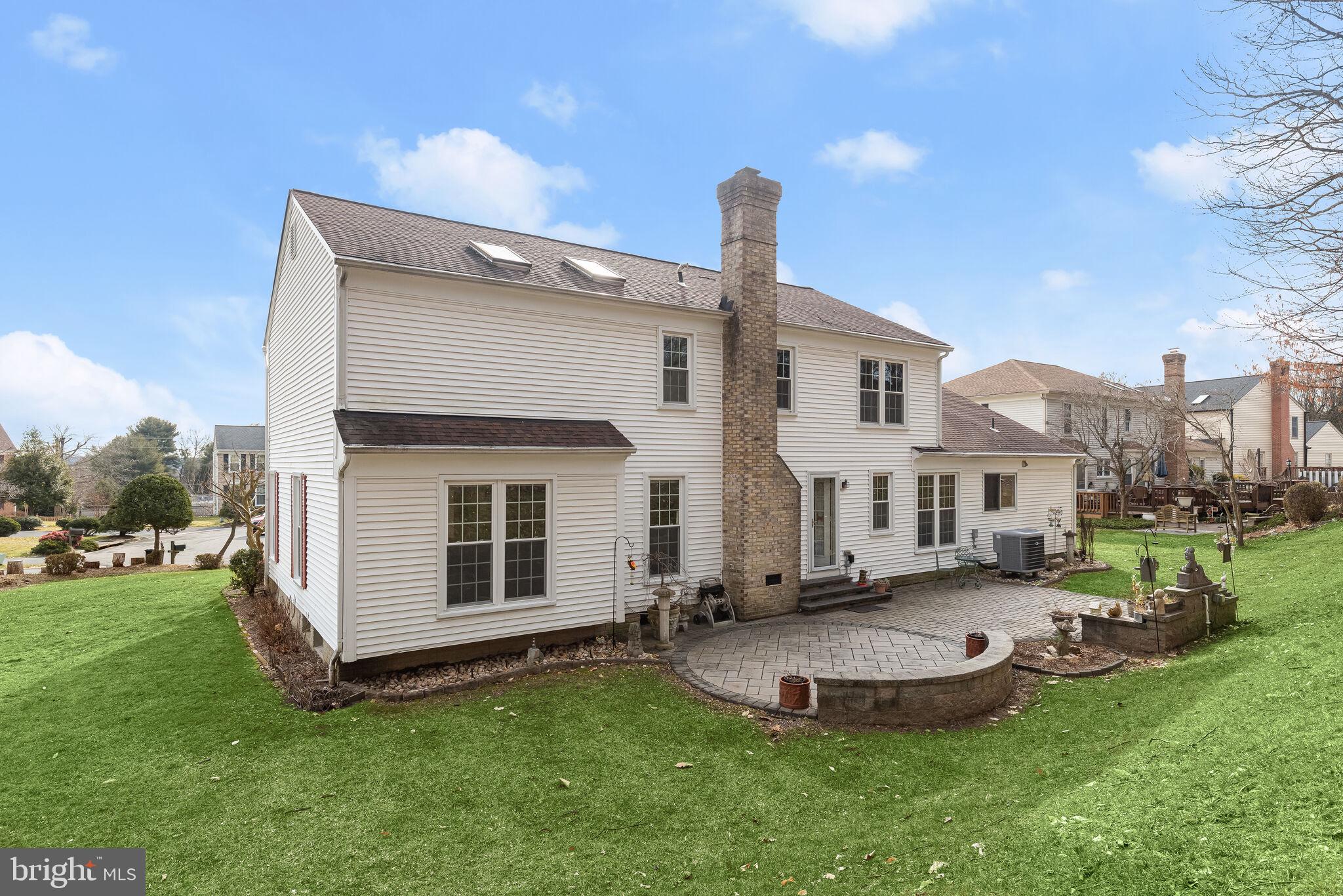 LONGMEAD - Residential