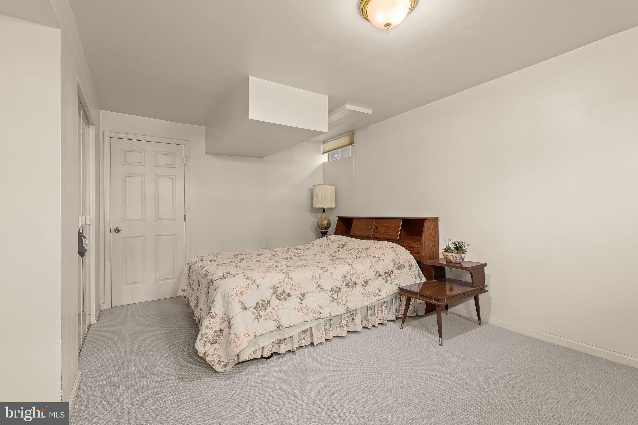 LONGMEAD - Residential