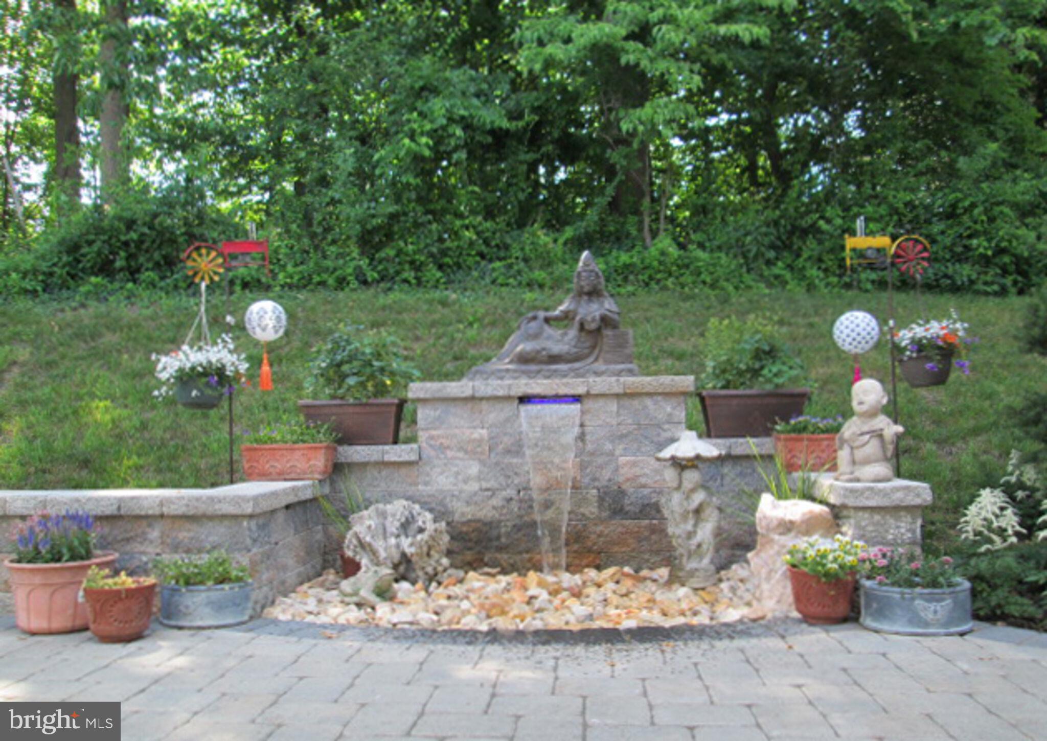 LONGMEAD - Residential