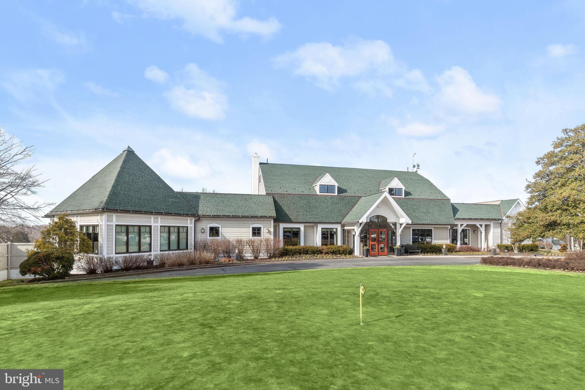 LONGMEAD - Residential