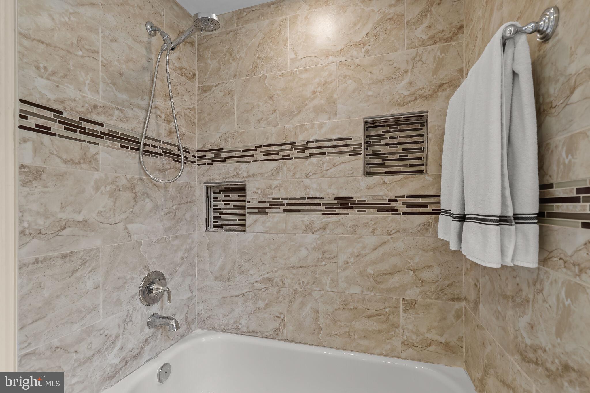 LONGMEAD - Residential