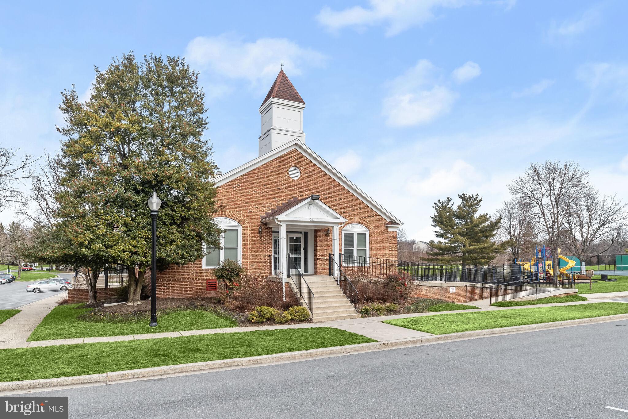 LONGMEAD - Residential