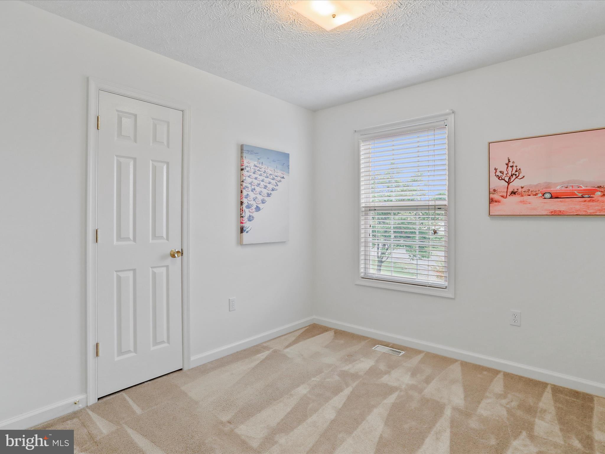 RIDGEFIELD - Residential