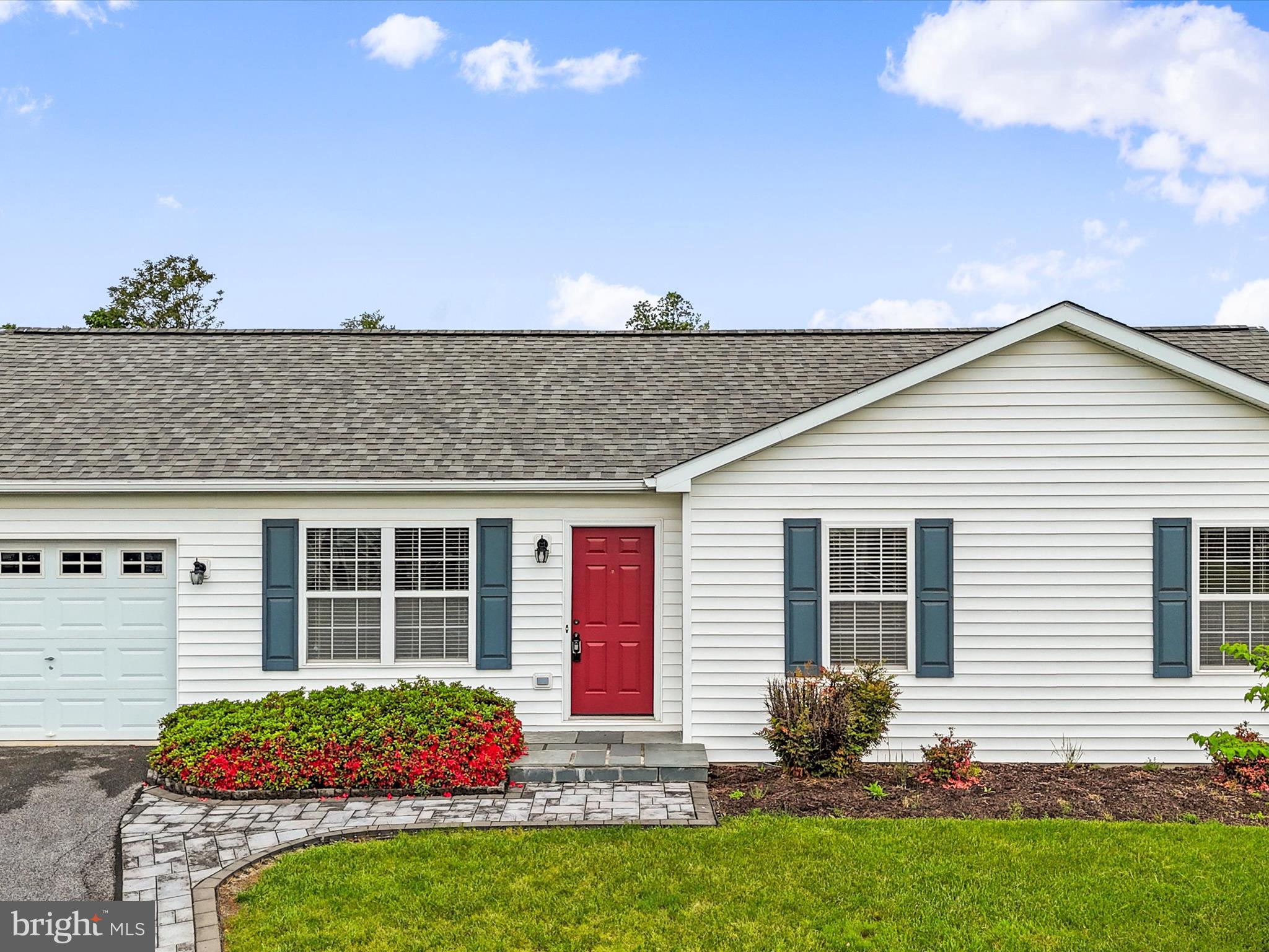 RIDGEFIELD - Residential