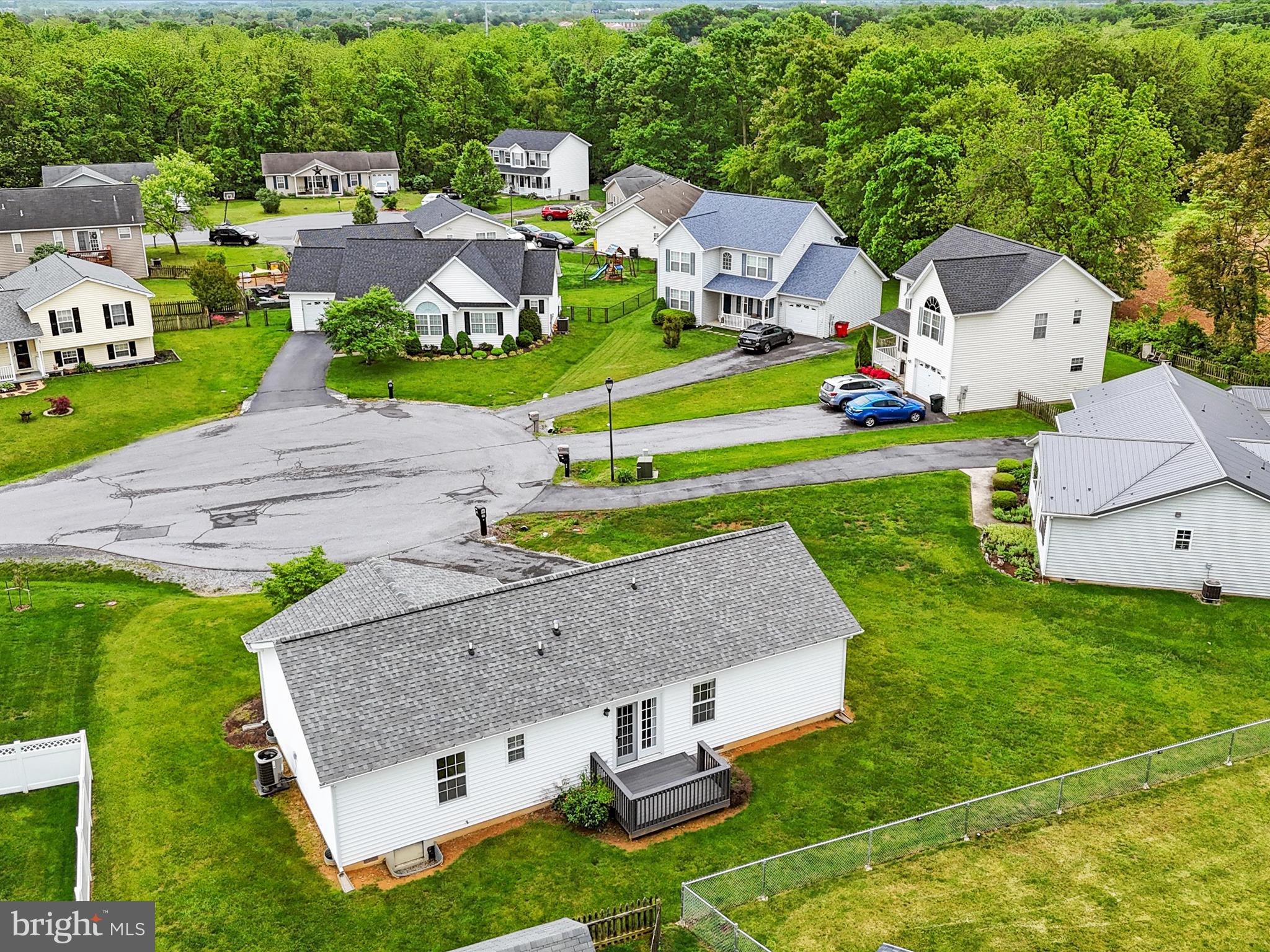 RIDGEFIELD - Residential