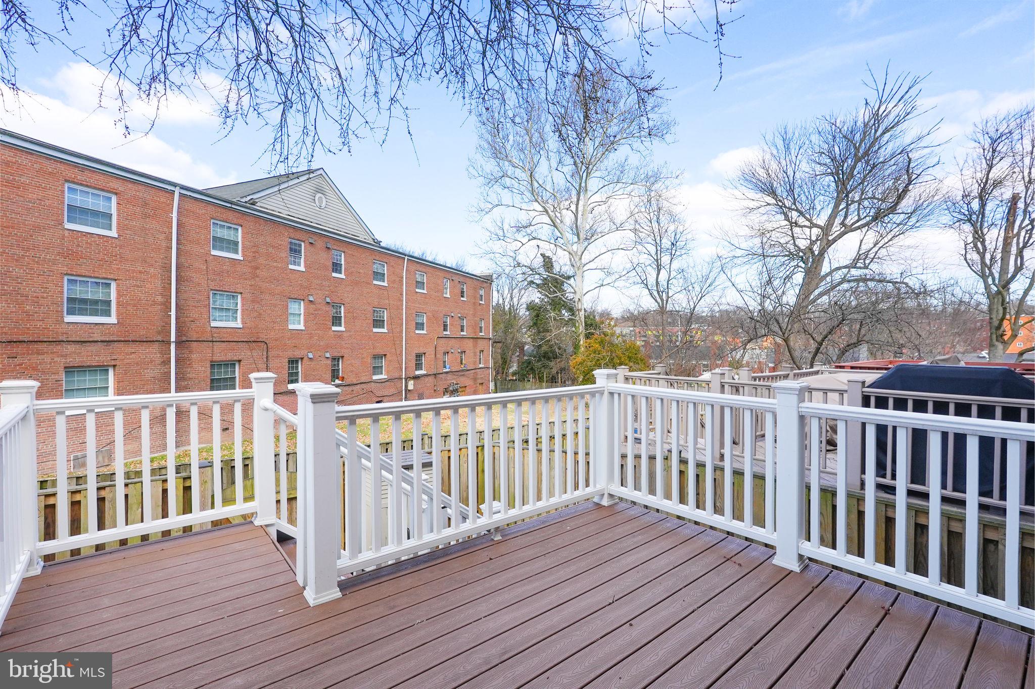 BRIGHTON SQUARE - Residential Lease