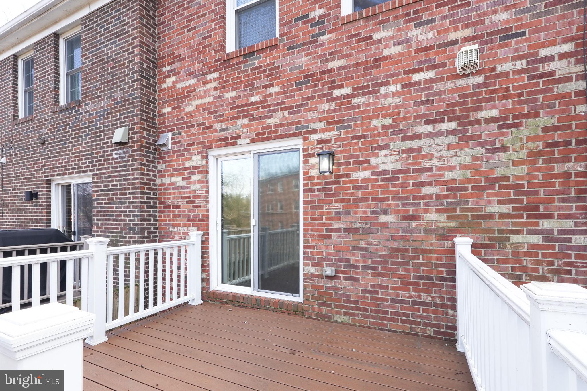 BRIGHTON SQUARE - Residential Lease