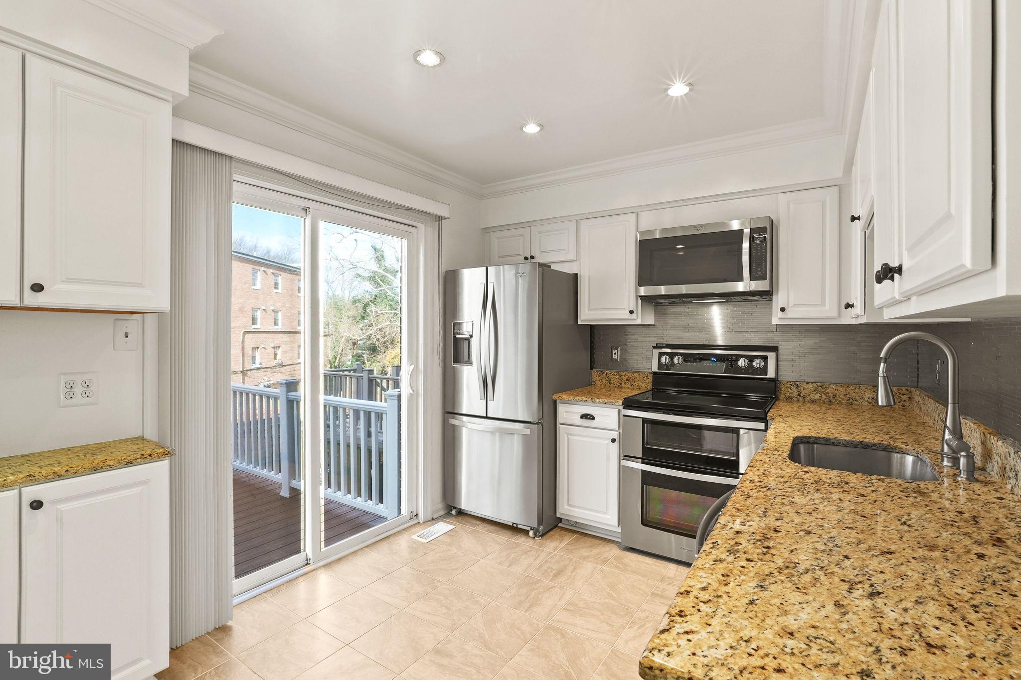 BRIGHTON SQUARE - Residential Lease